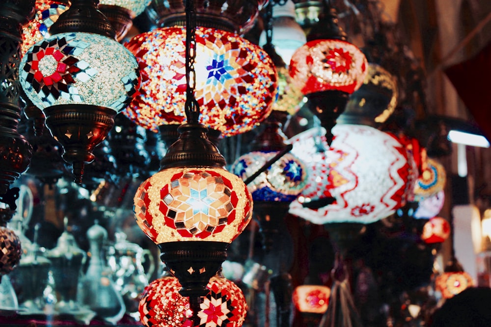 red and white chinese lanterns