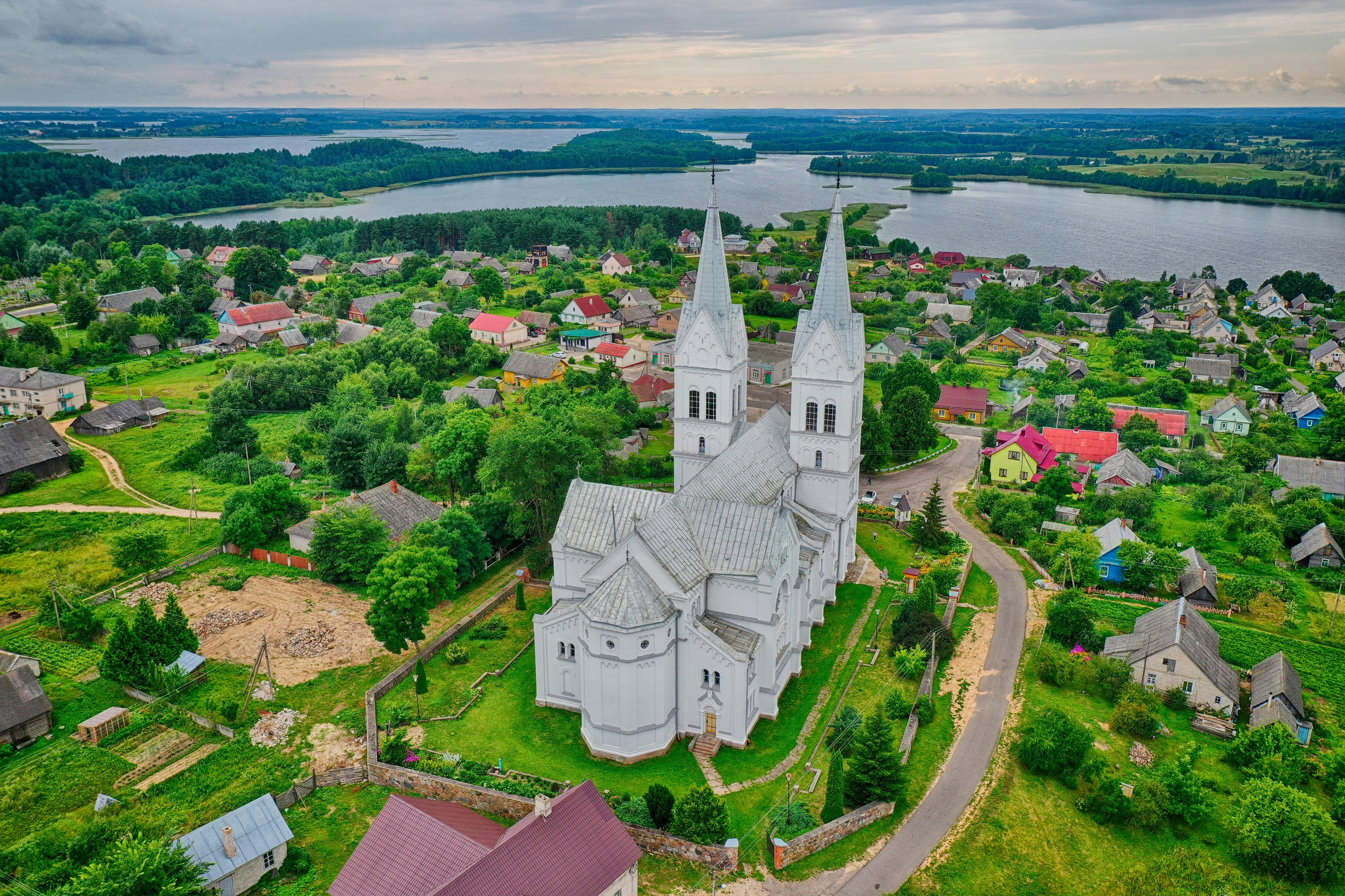 Stay online in the Belarus with a prepaid eSIM from eSIMlii. Instant activation, no roaming charges, and reliable coverage.