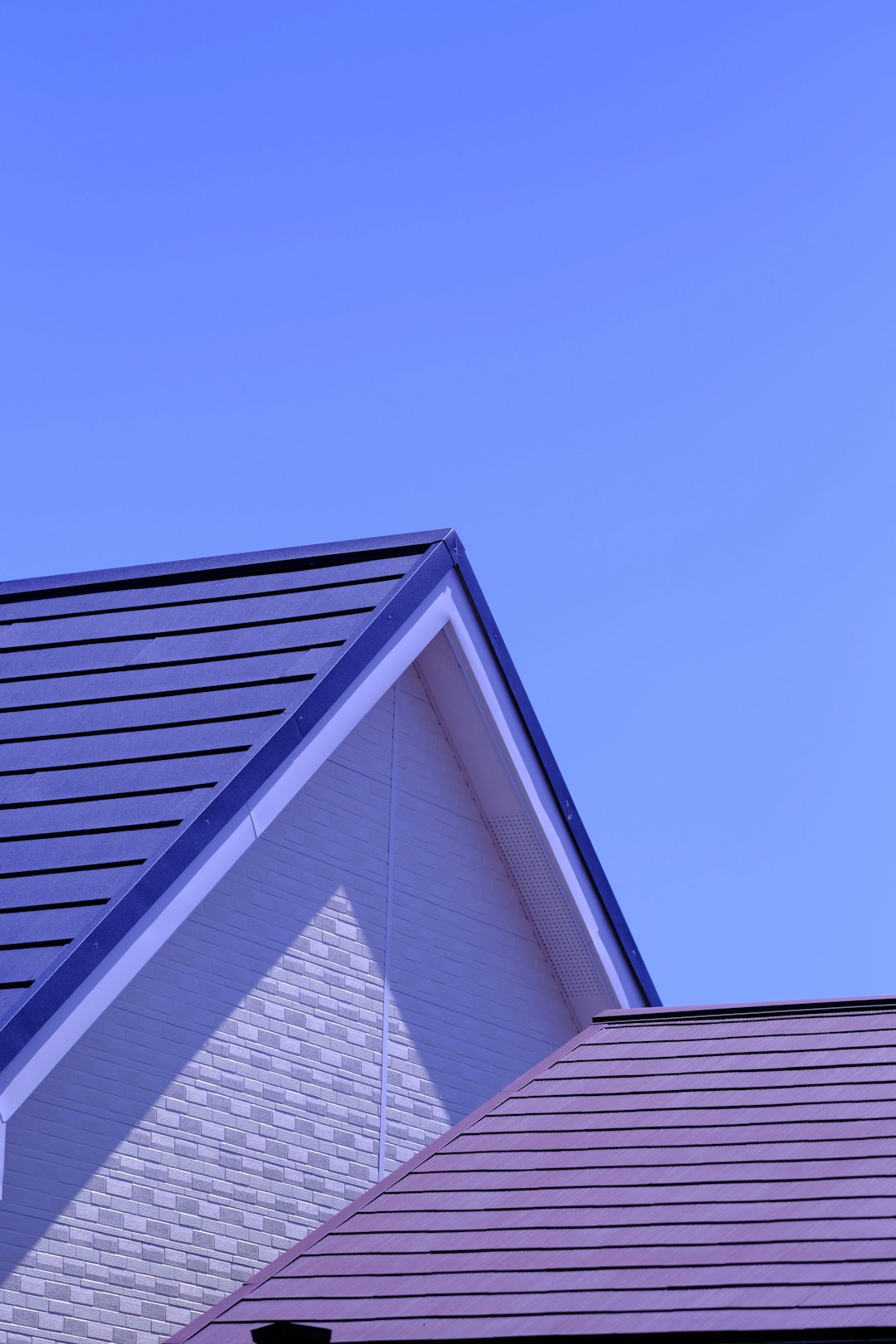 gray concrete building under blue sky during daytime