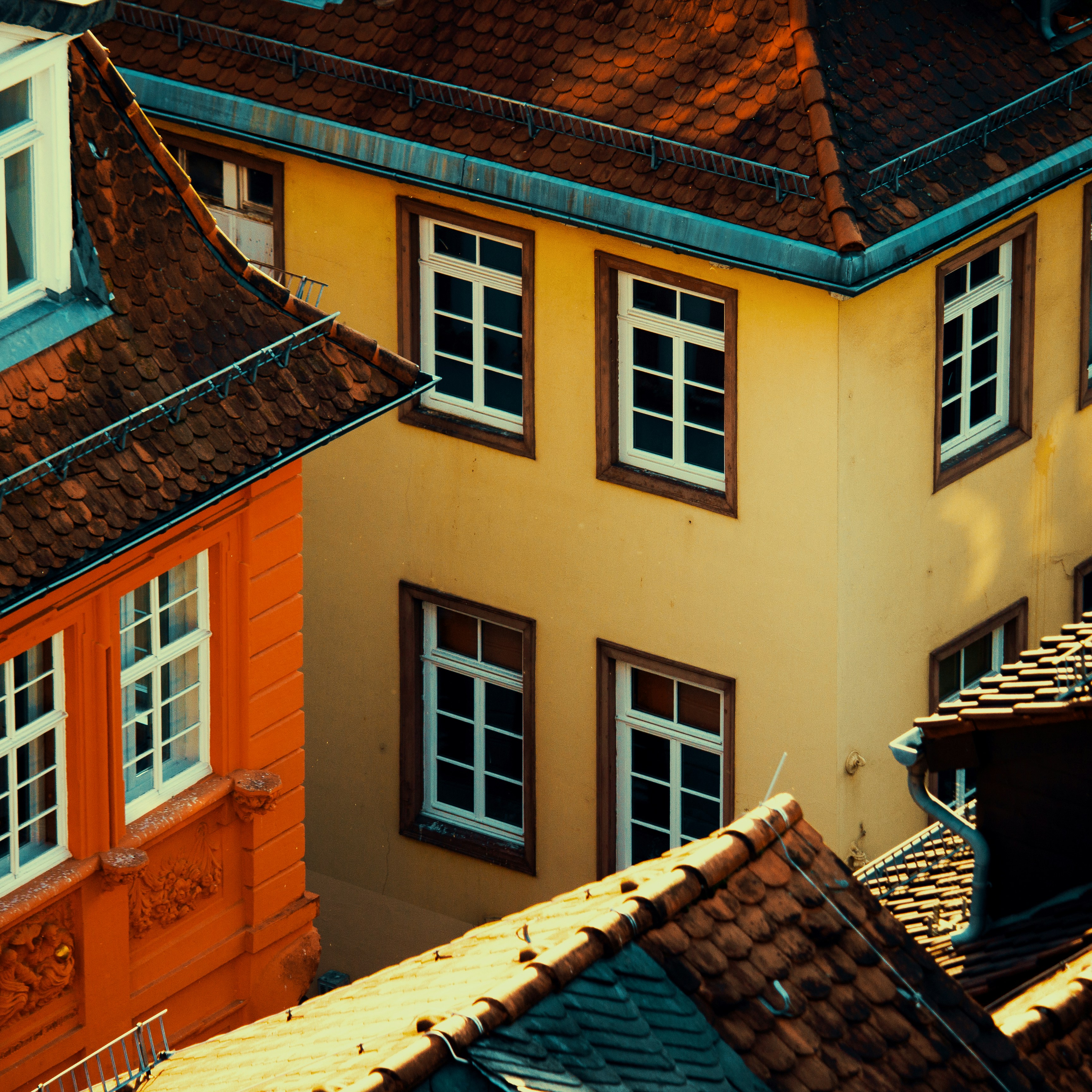 brown and white concrete house