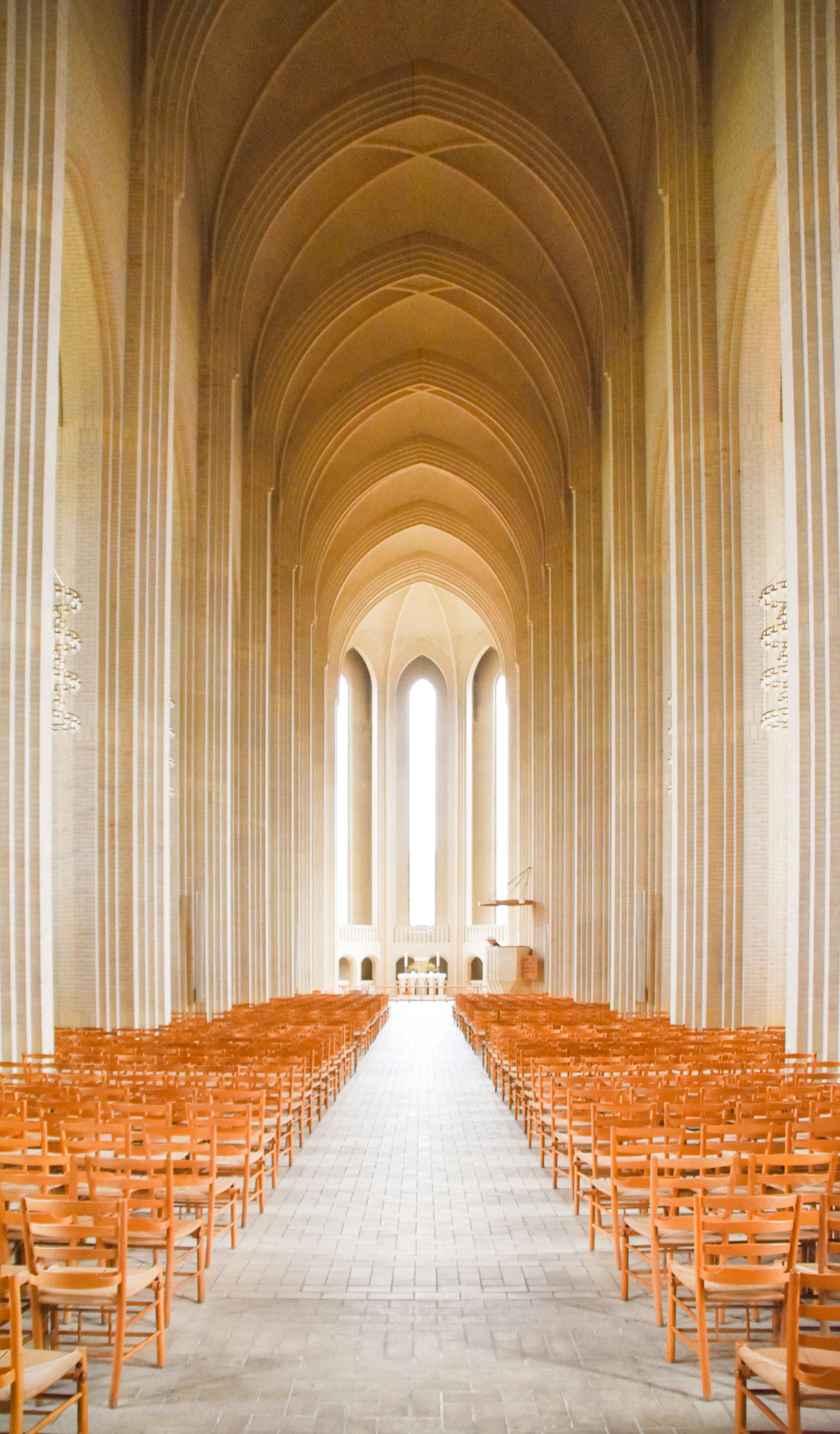 Photo by lukaskonvica