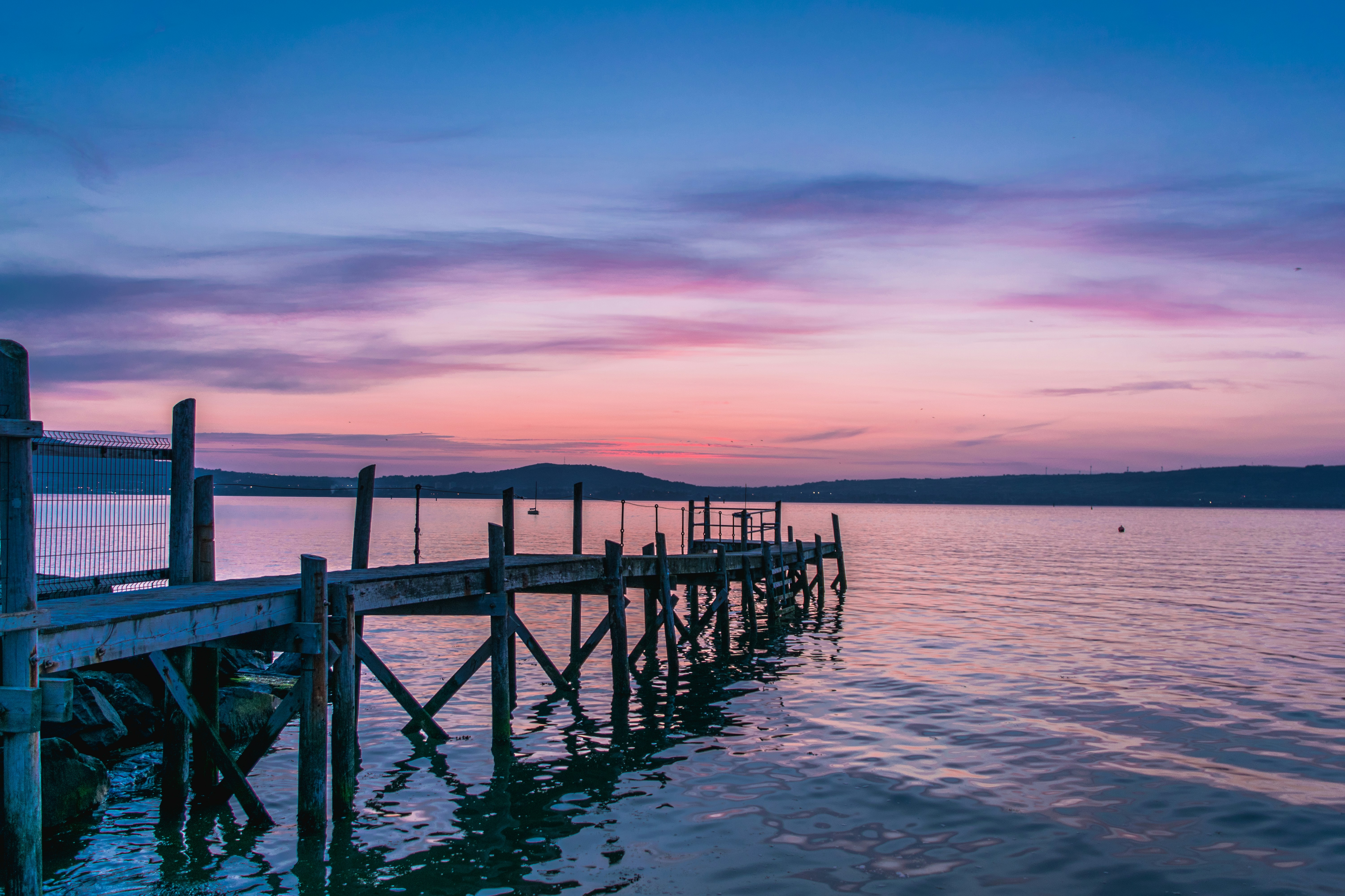 27 - Back in Holywood