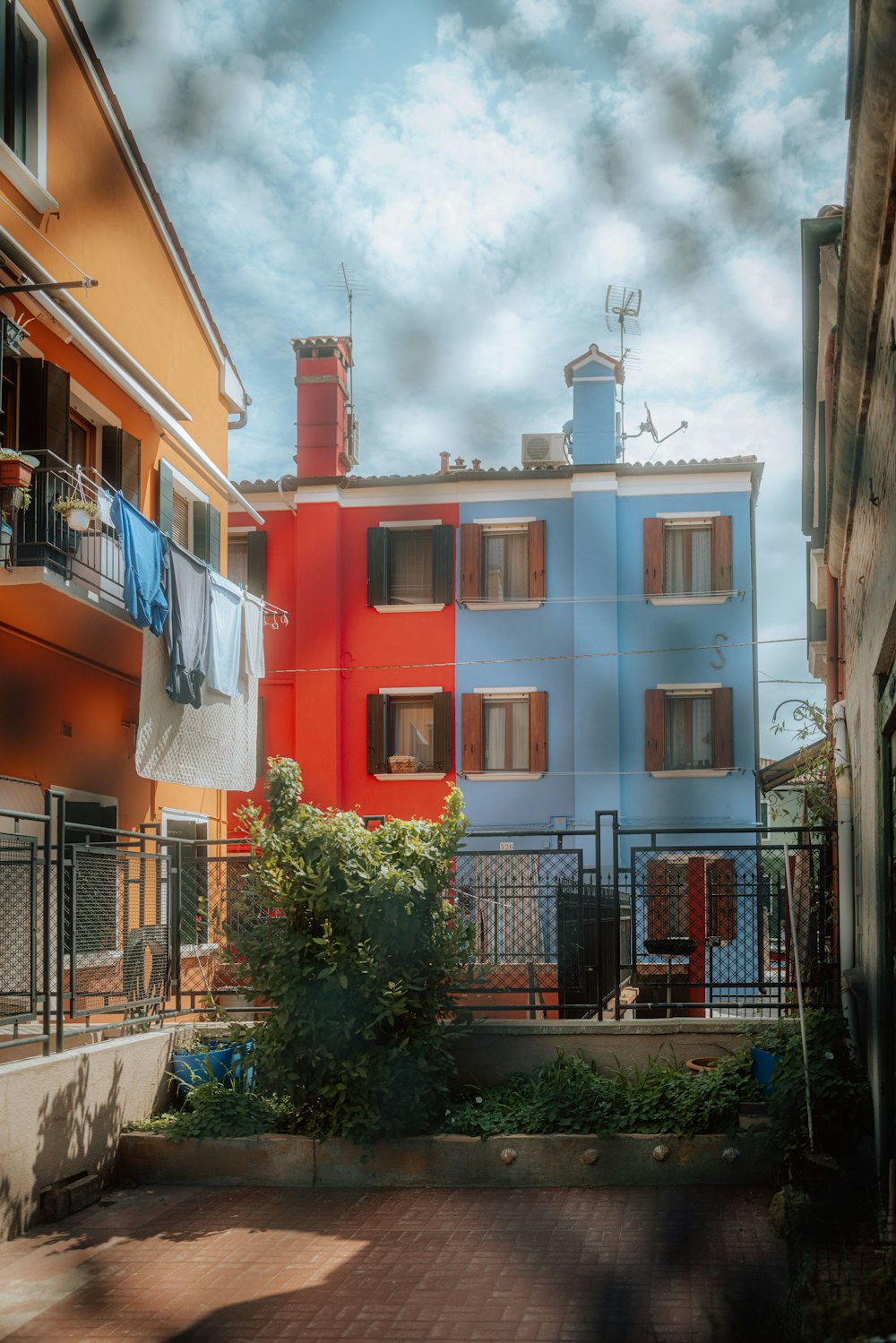 red and white concrete building