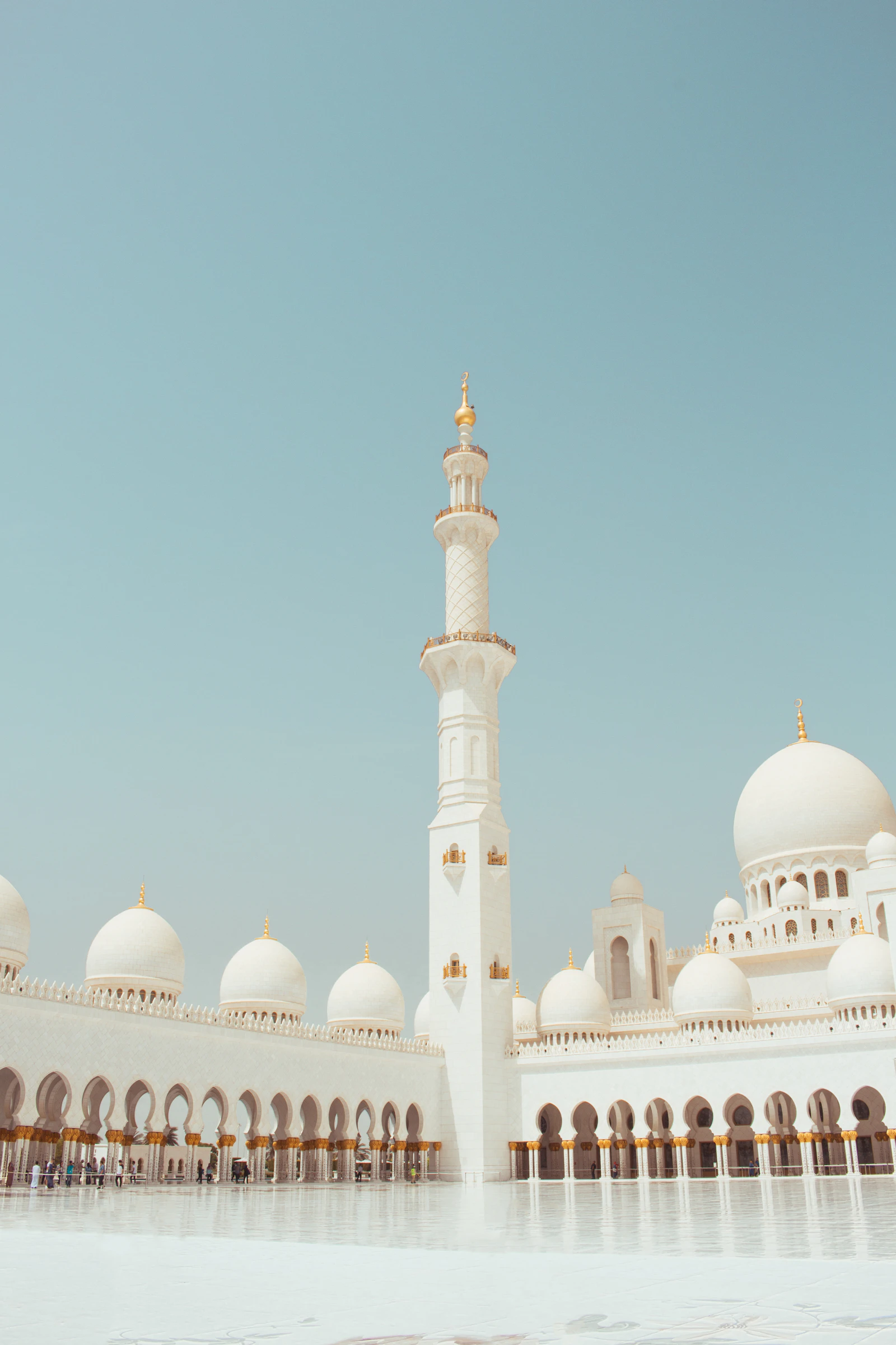 Sheikh Zayed Grand Mosque in Abu Dhabi for passenger transport services