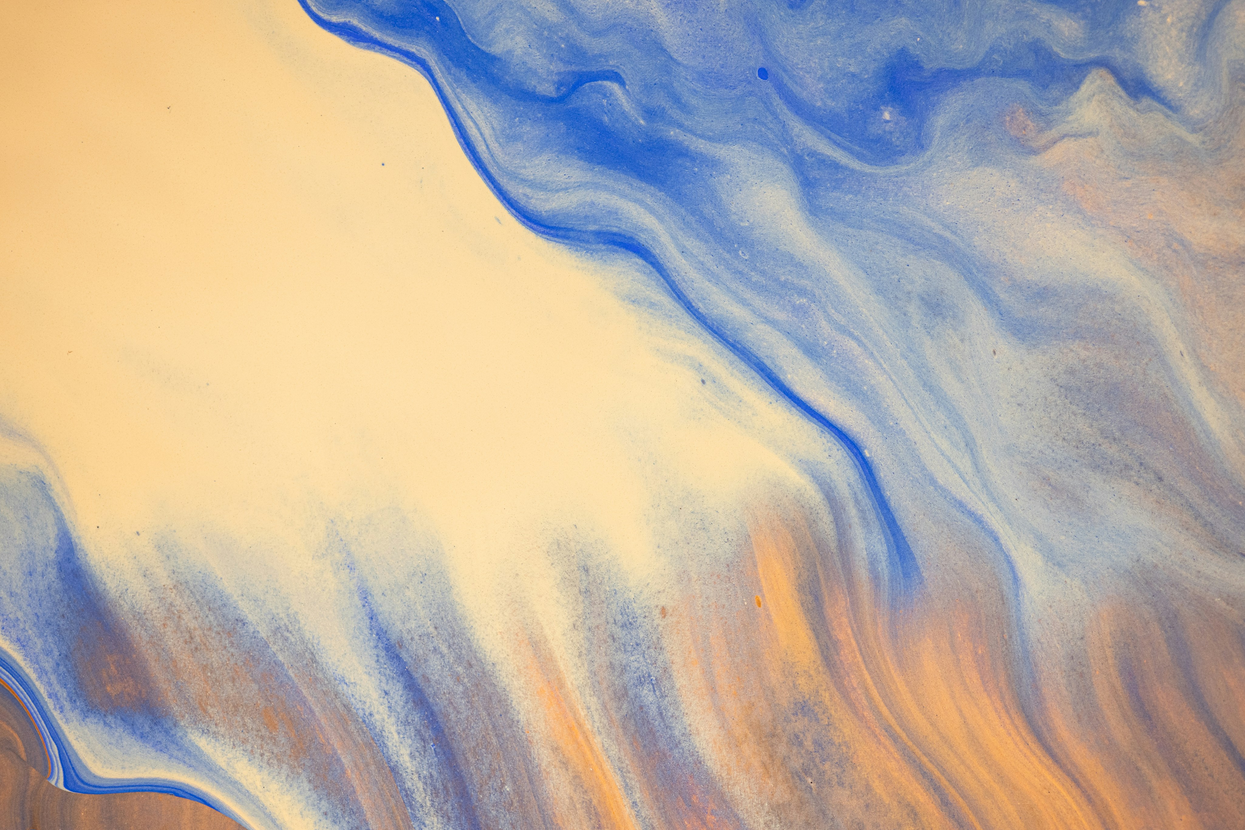 Photo by solenfeyissa