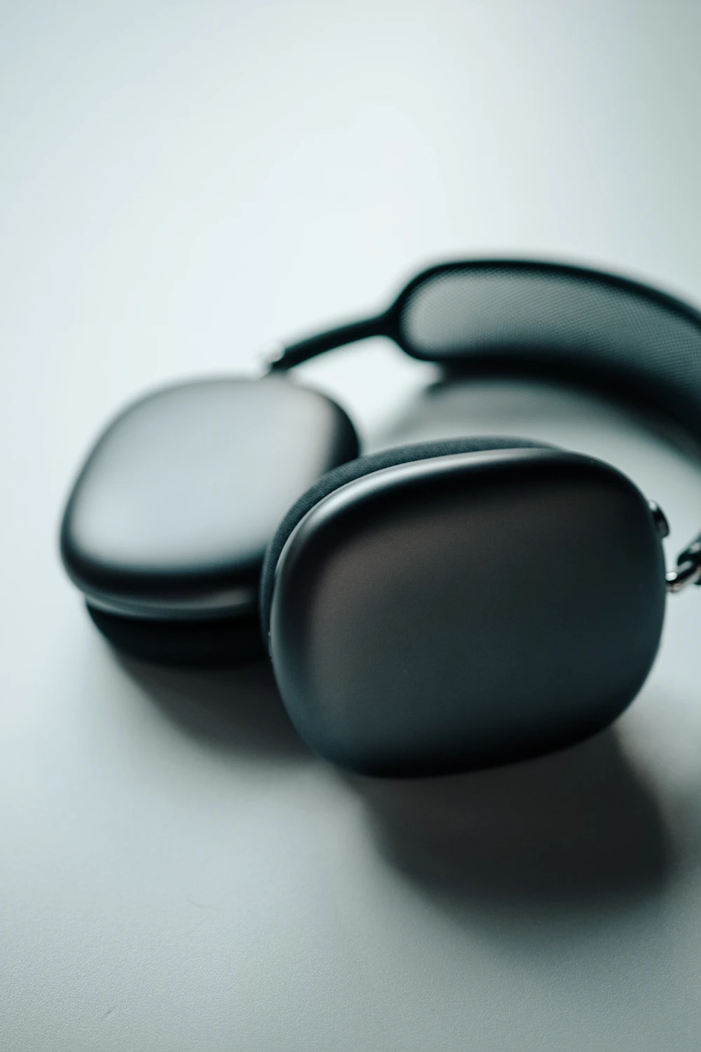 Photo of a similar item: Apple AirPods Max 2, Midnight