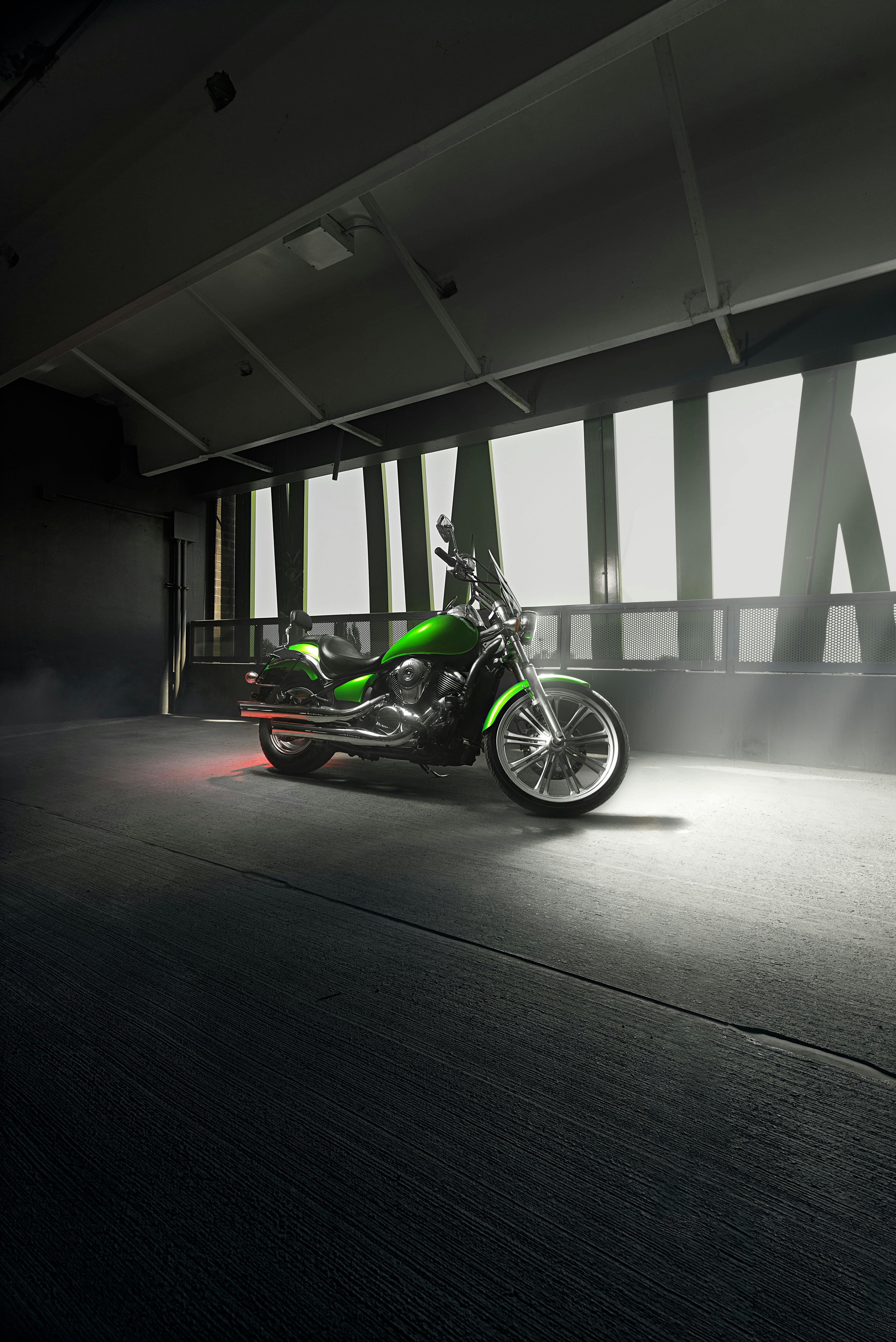 gray computer monitor