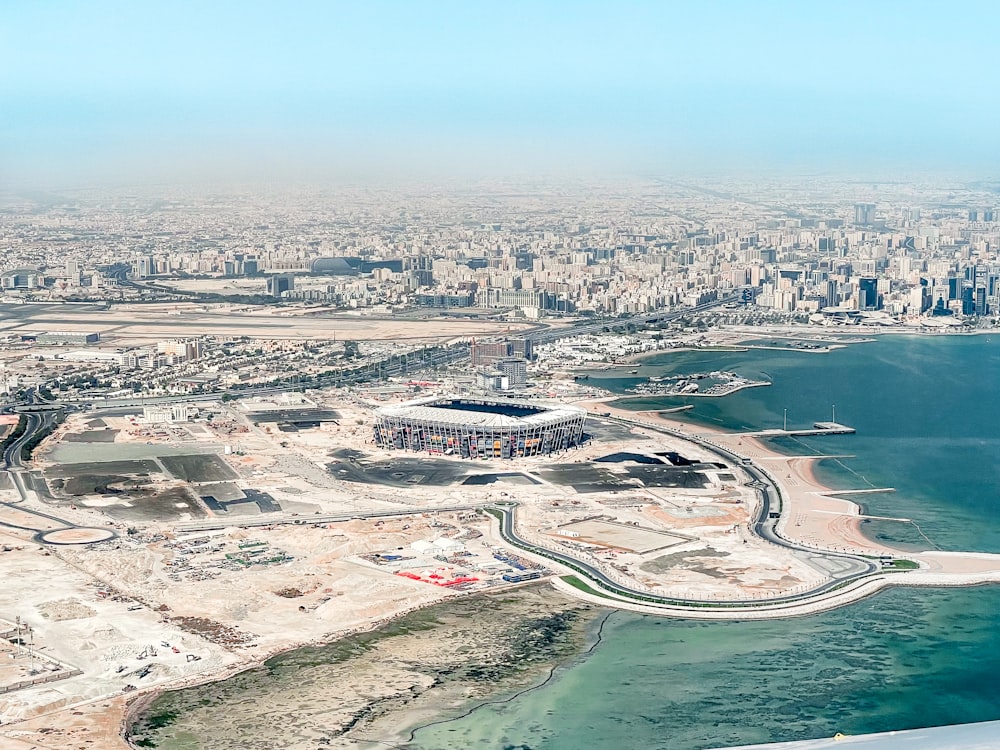 Vista aérea de los edificios de la ciudad durante el día