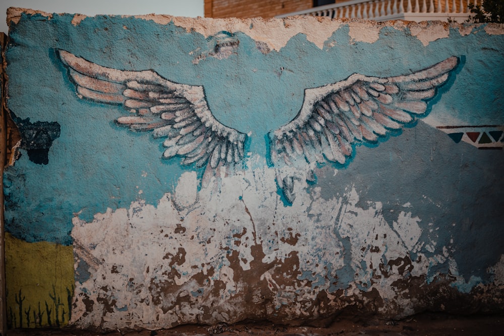 blue and brown concrete wall