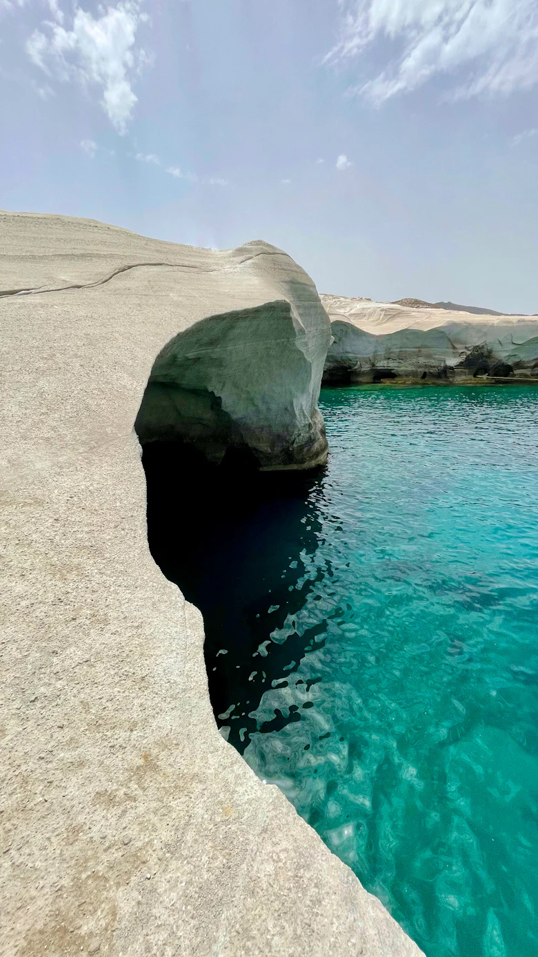 Sarakiniko rotsen op Milos