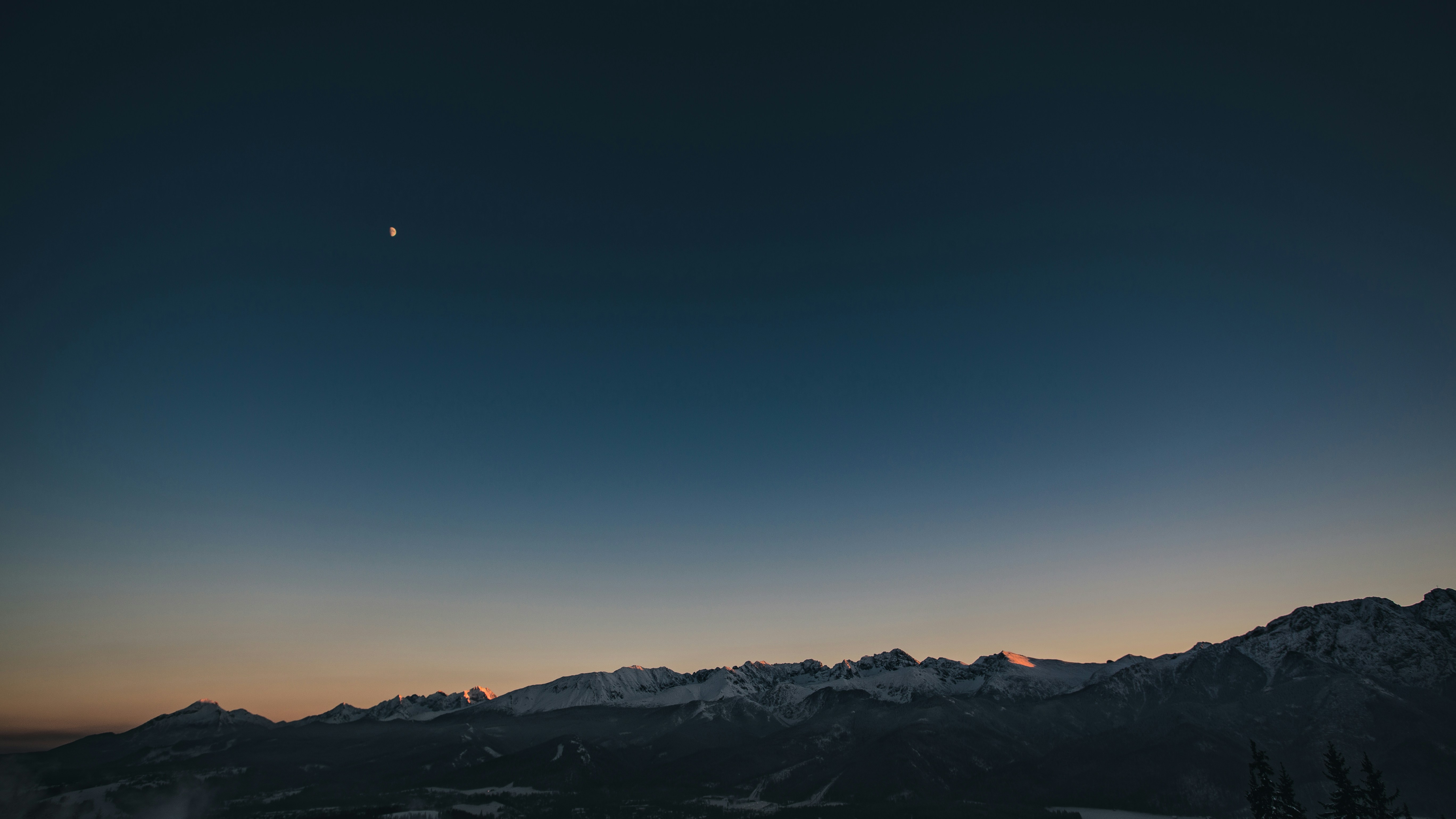 Photo by marekpiwnicki