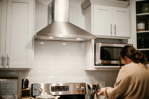 Kitchen hood repair in Lahore – motor, fan, and filter cleaning service