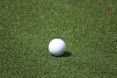Cách chọn bóng golf theo swing và trình độ: đừng chỉ nhìn thương hiệu