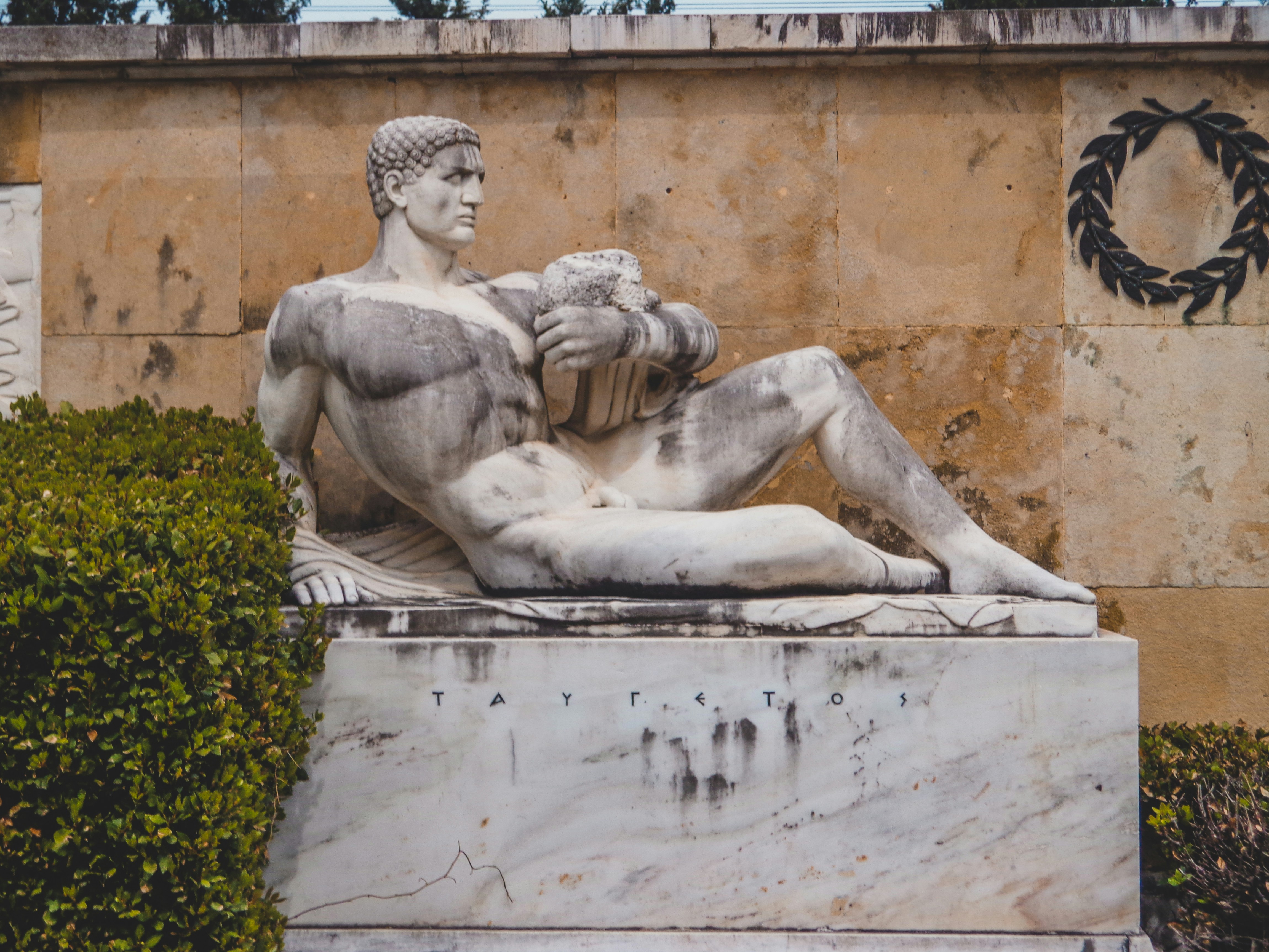 Custom Walking Tours: Explore Rome's History & Street Art