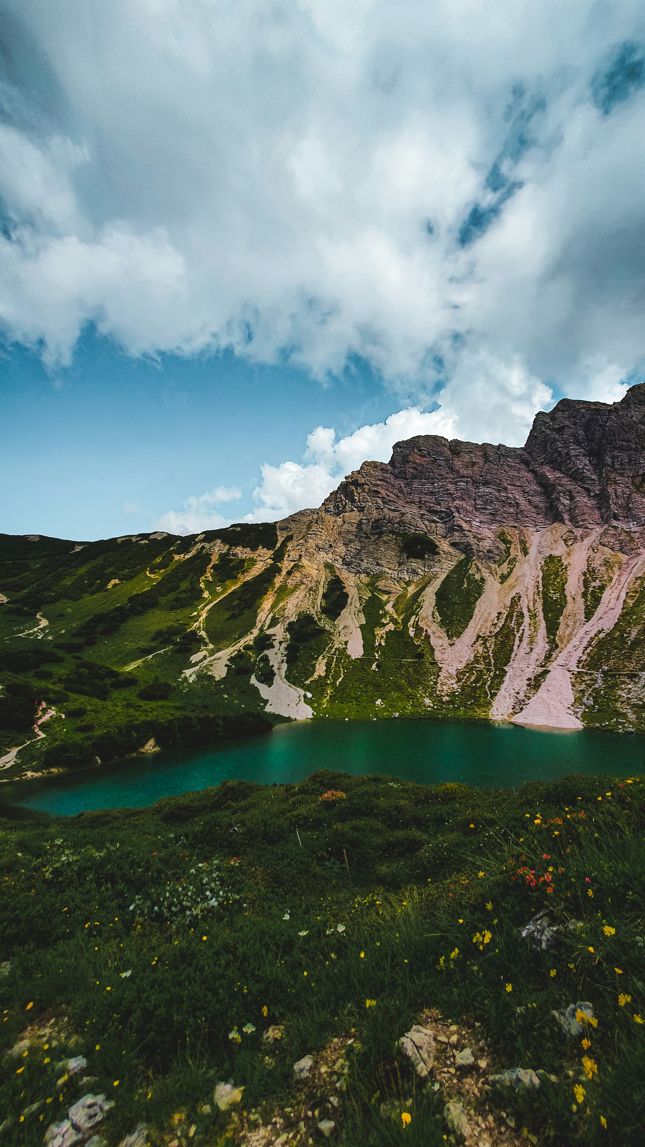 lake in the middle of mountains