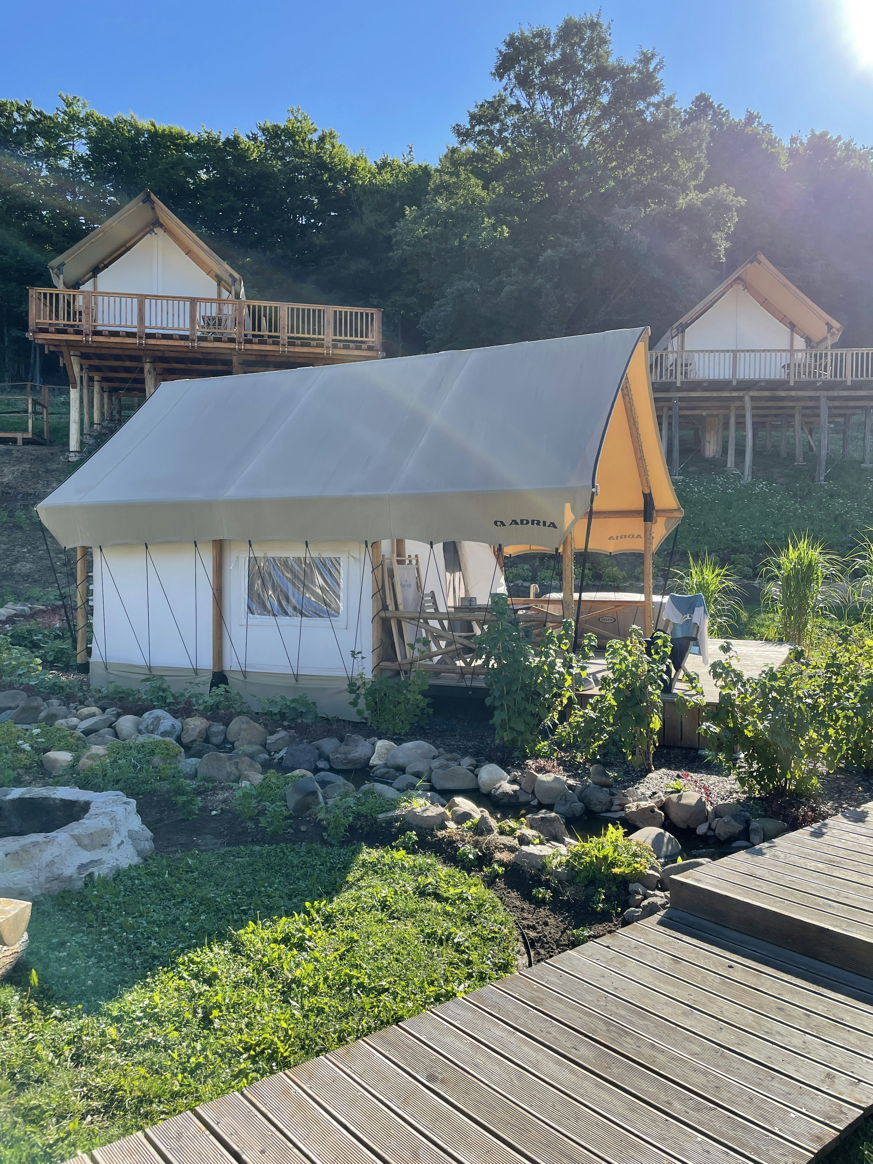 여름 글램핑 추천: 꿈의 캠핑 경험 만들기