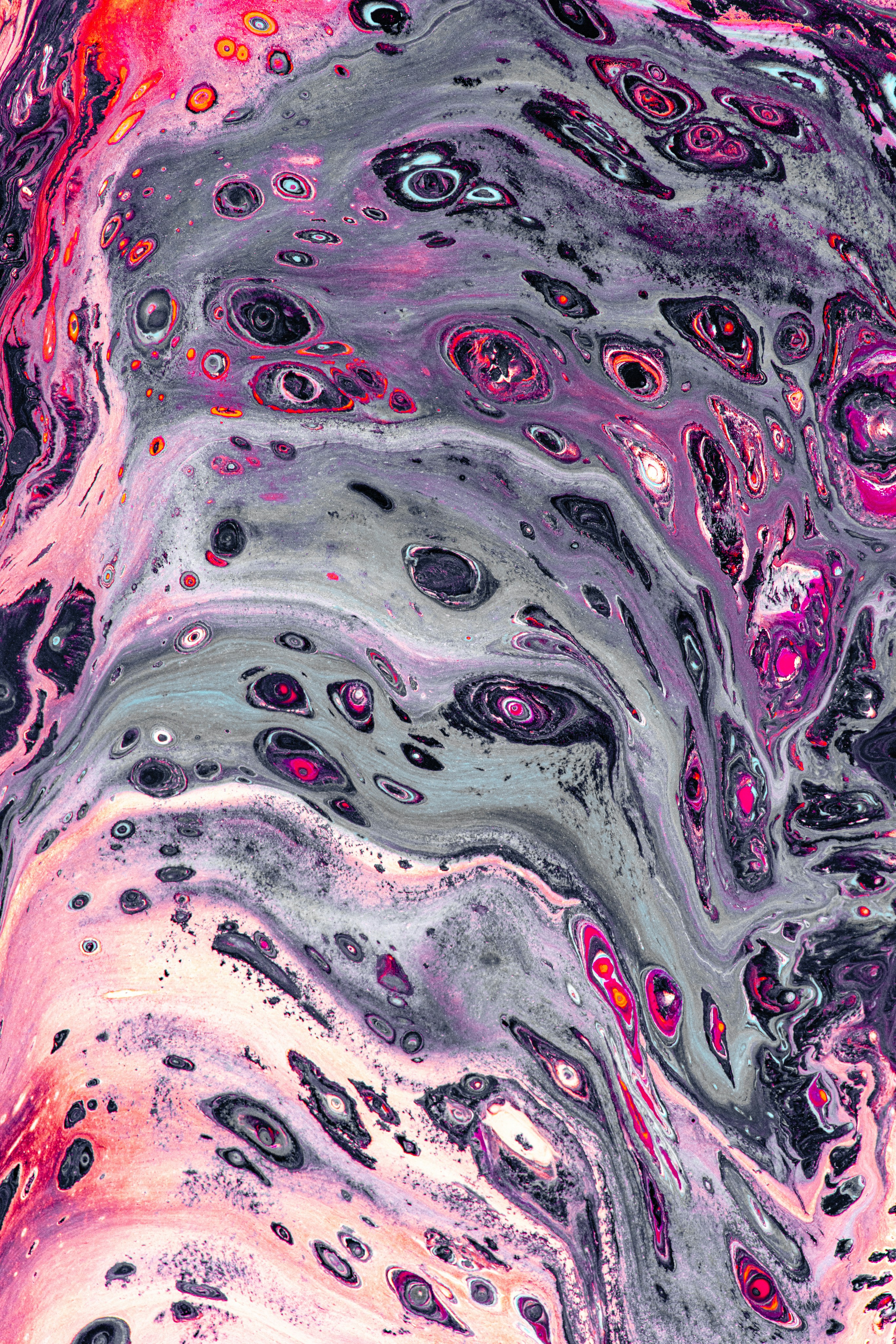 Photo by solenfeyissa