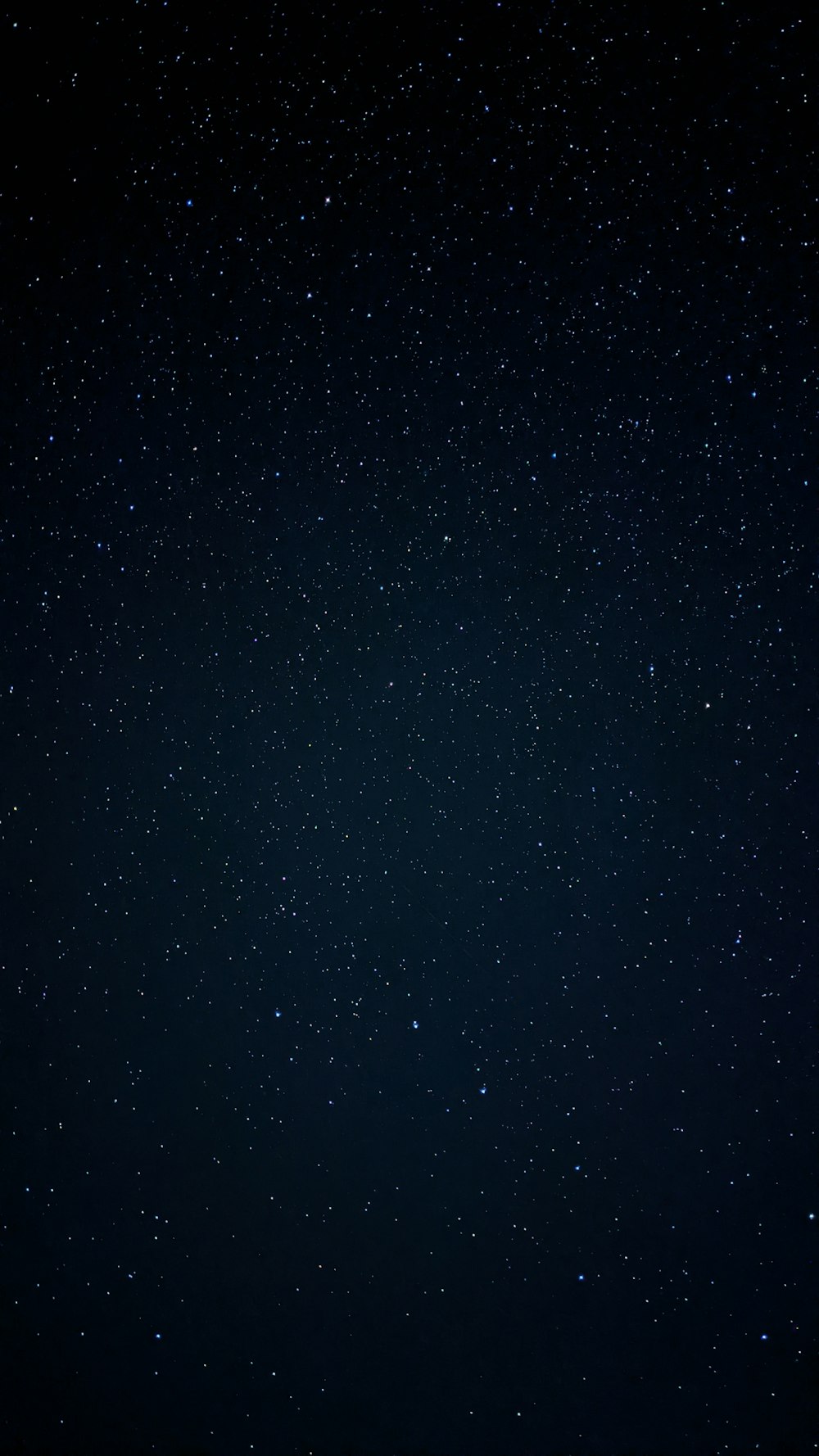 étoiles noires et blanches pendant la nuit