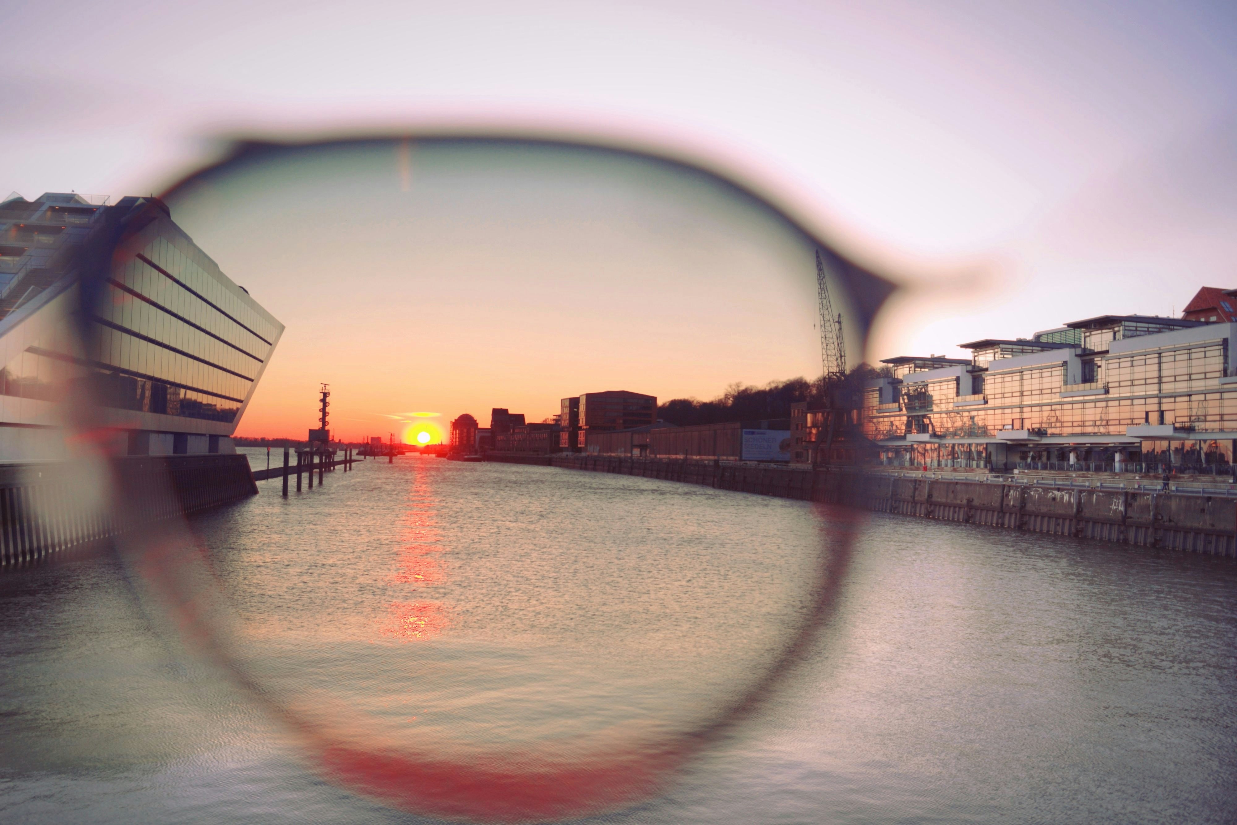 Stadtgebäude tagsüber