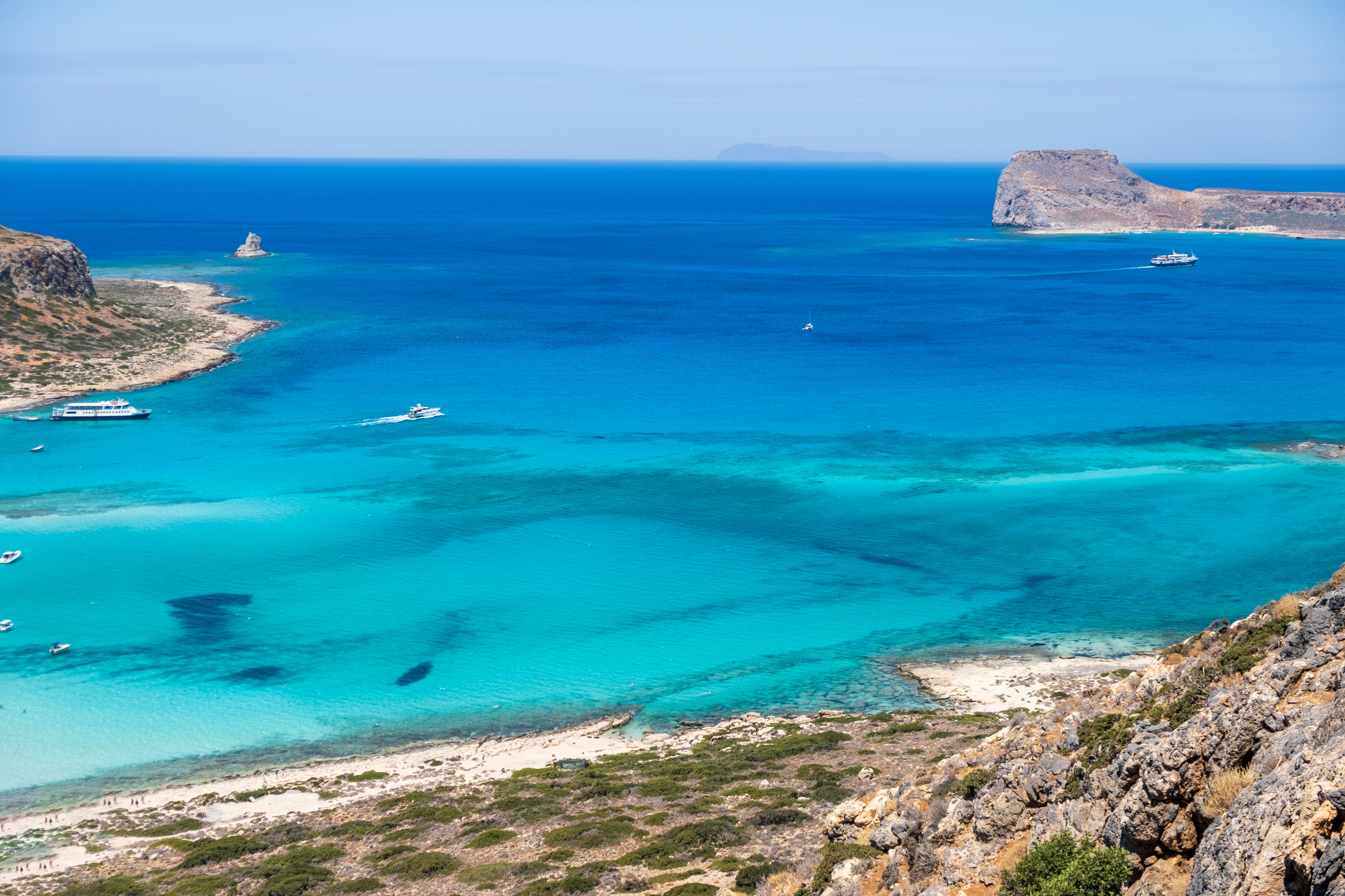 Photo by meistertrunk