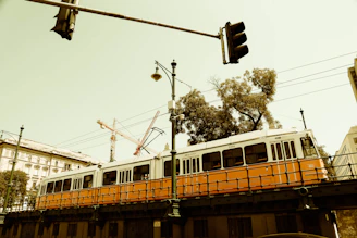 Historic image of a tram passing through downtown Santiago in the 1920s.