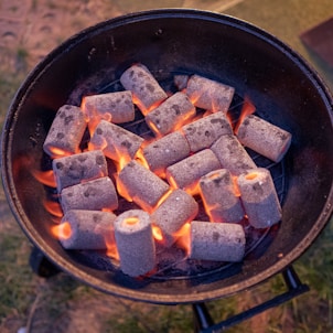 sliced meat on black round pan