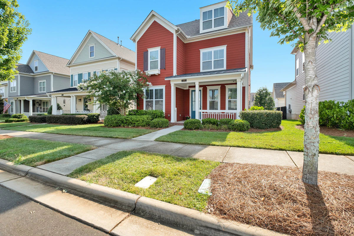 How to Sell Your North Carolina Home and Save Thousands with HomeFlex