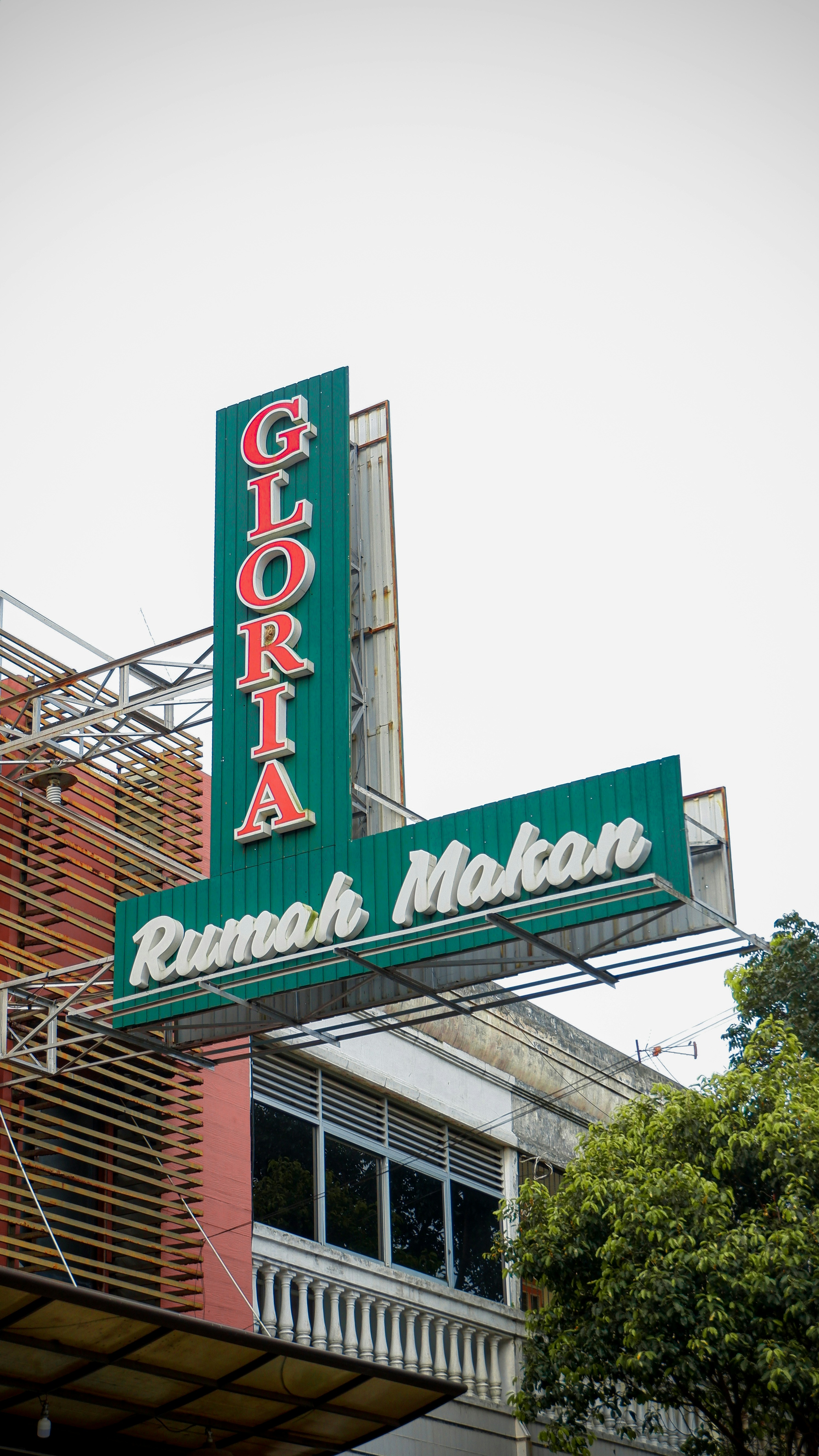 Live Music Scene: Where to Find It and When