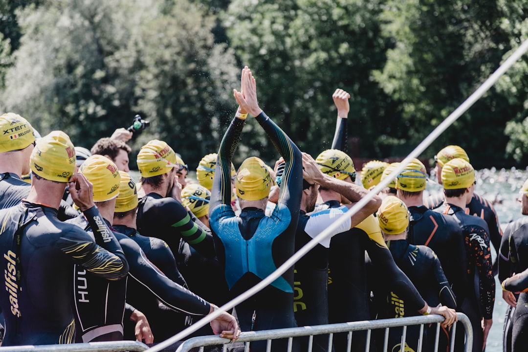 Lining up ready for a battering! The start of a triathlon can be a bit rough with all the arms flailing, but usually it's ok once settled into a rhythm and you find some clear water