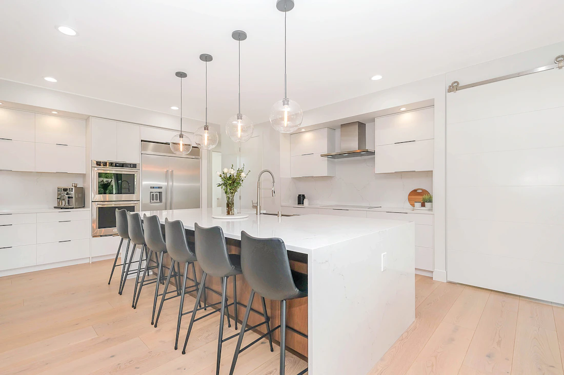 Craftsman-built kitchen cabinets
