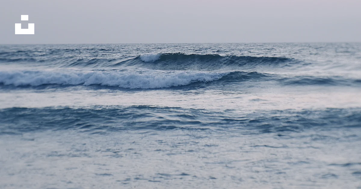 Ocean Waves Under Gray Sky Photo Free Vague Image On Unsplash ocean-waves-under-gray-sky-photo-free-vague-image-on-unsplash