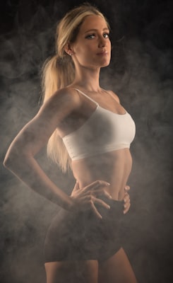 Hip pose close-up