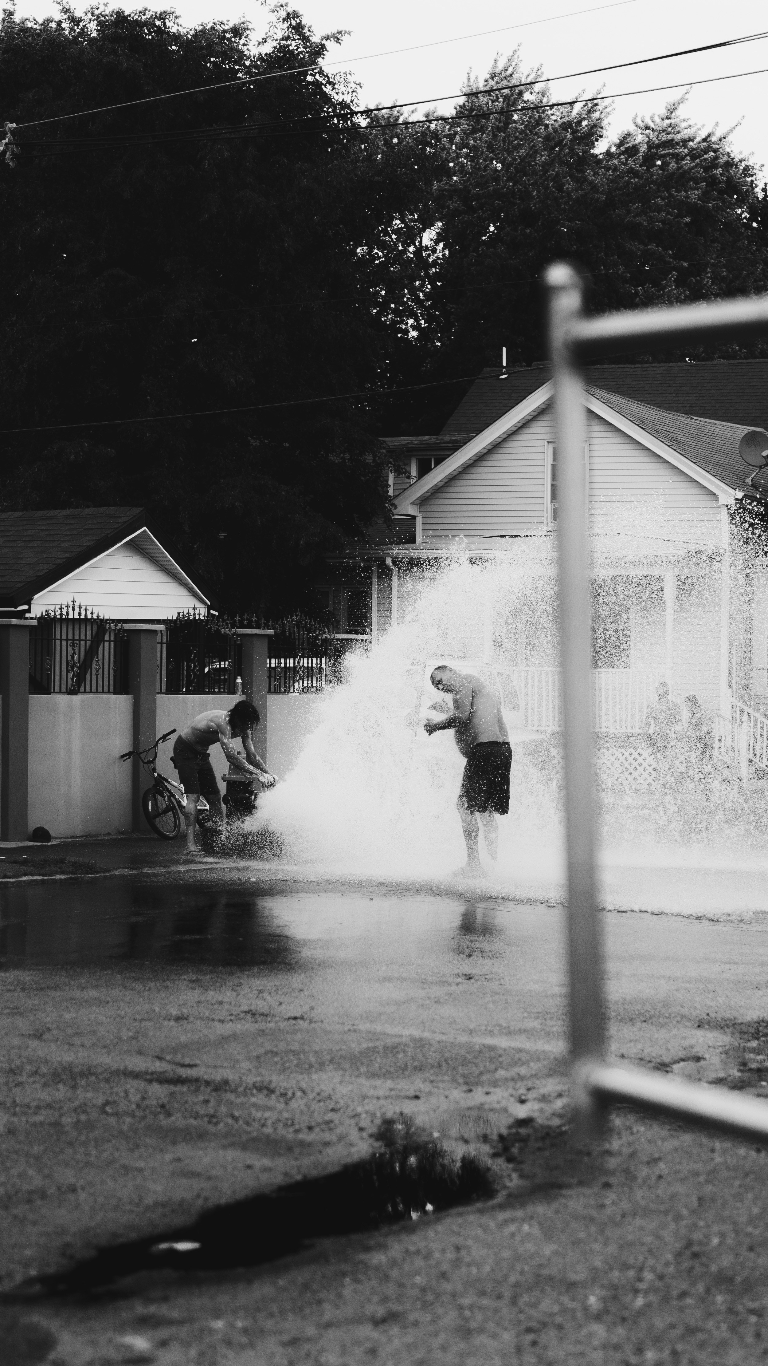 photo-1628899408567-3bf76c8b1be4?ixid=M3wxMjA3fDB8MXxzZWFyY2h8MTR8fHN1bW1lcnZpbGxlJTIwcHJlc3N1cmUlMjB3YXNoaW5nfGVufDB8fHx8MTc1MzUyODMyNnww\u0026ixlib=rb-4.1.0