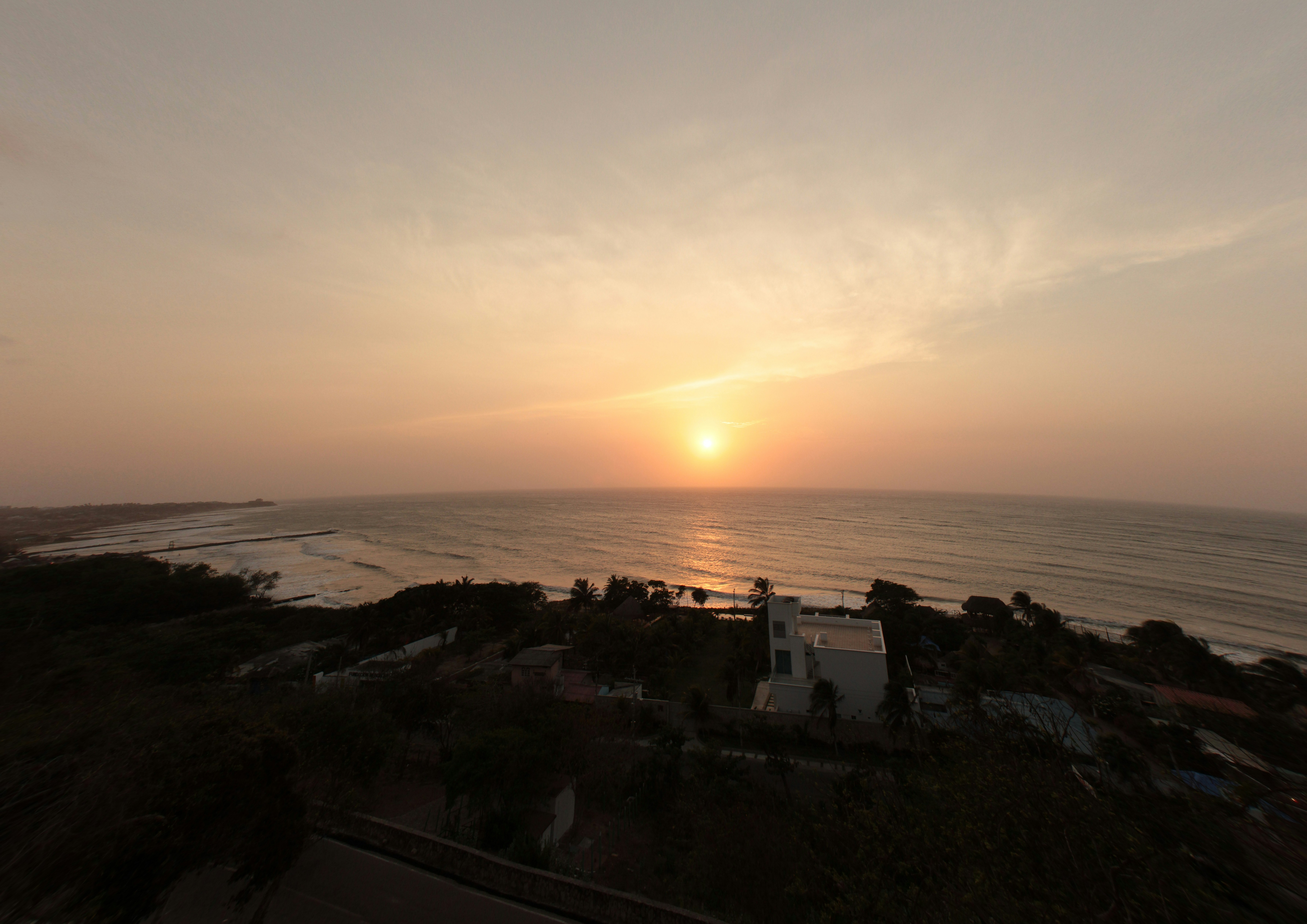 Photo by andresloquesea