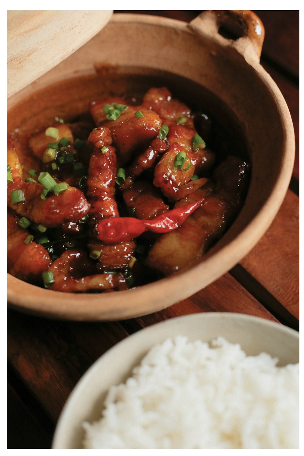 cooked food on brown ceramic bowl