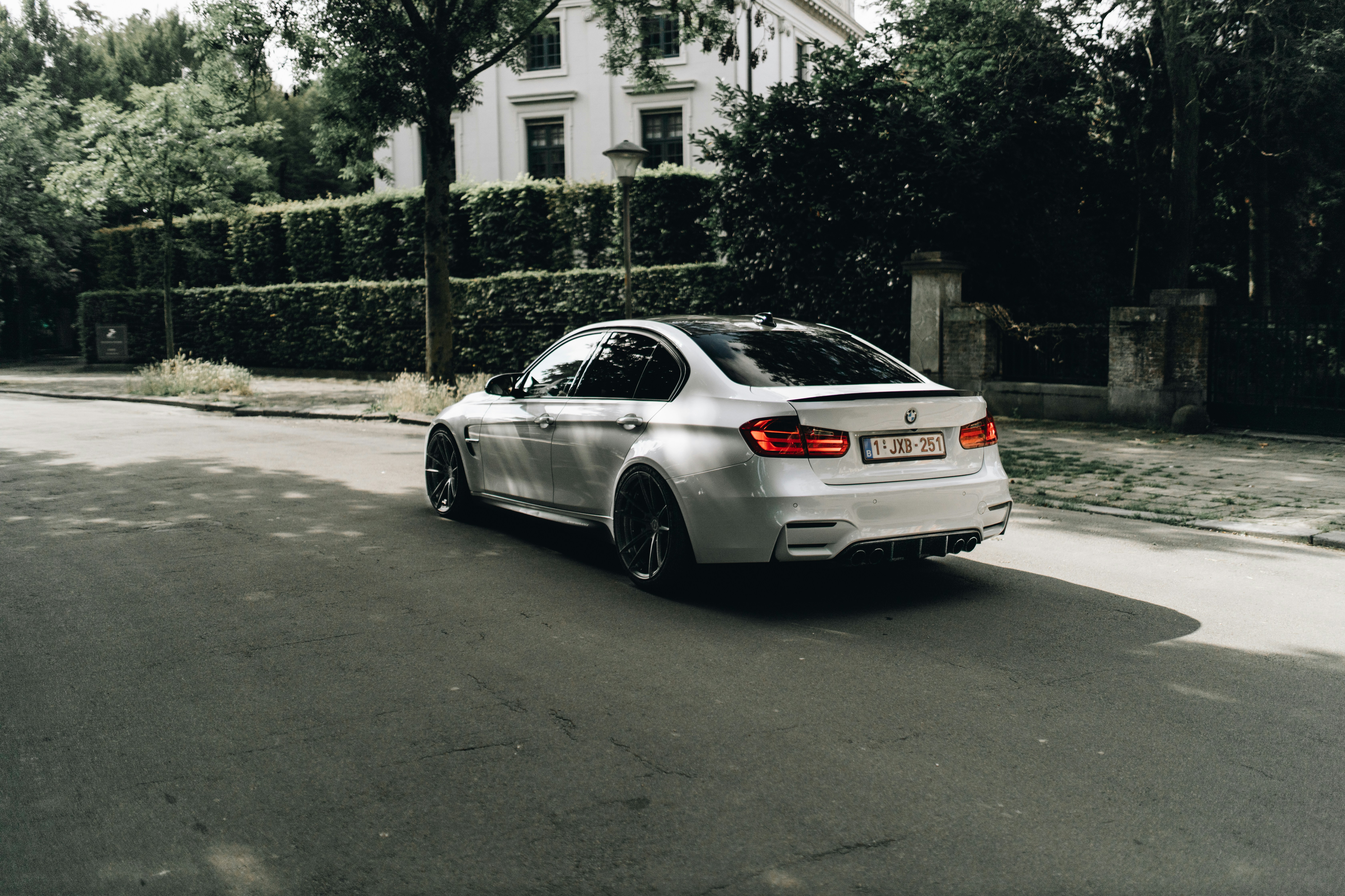 Photo by lorenzohamers