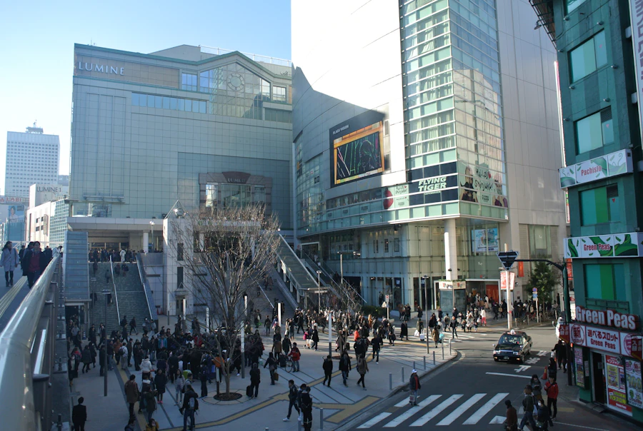 Crowds gathering outside Makuhari Messe for Tokyo Game Show