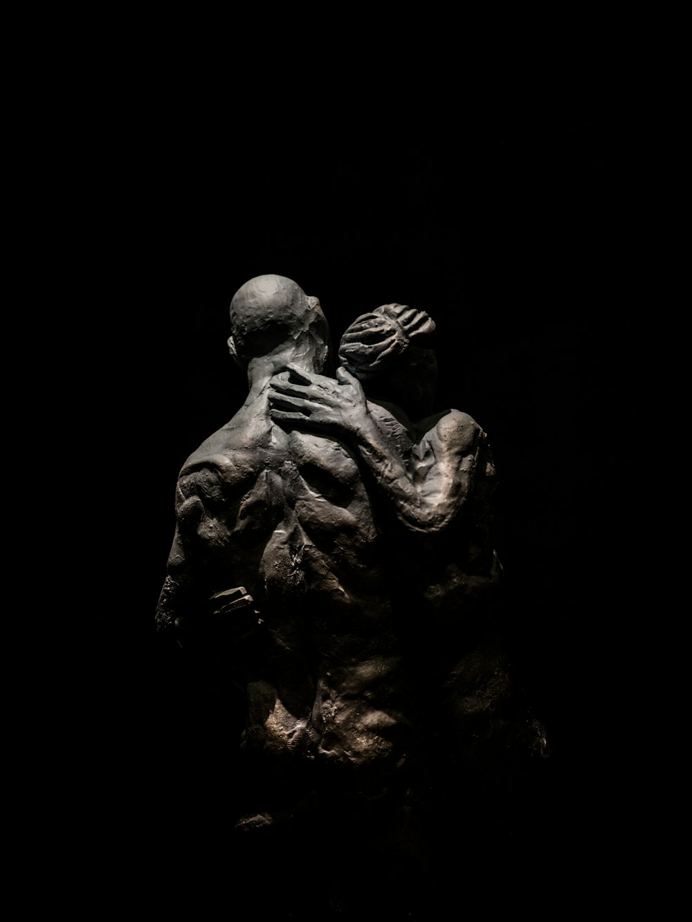 Man and woman kissing statue photo – Free Art Image on Unsplash