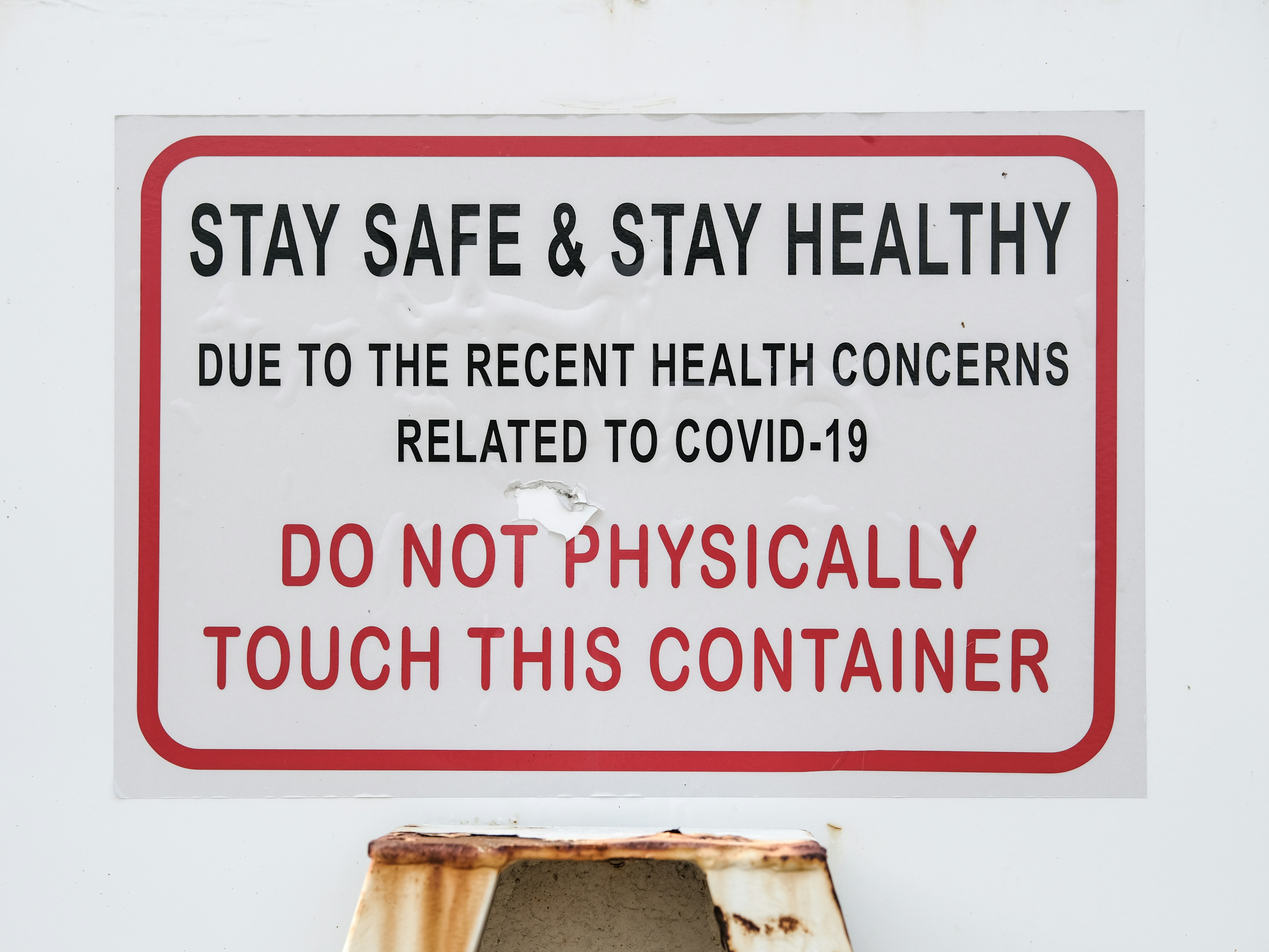 Warning sign saying \