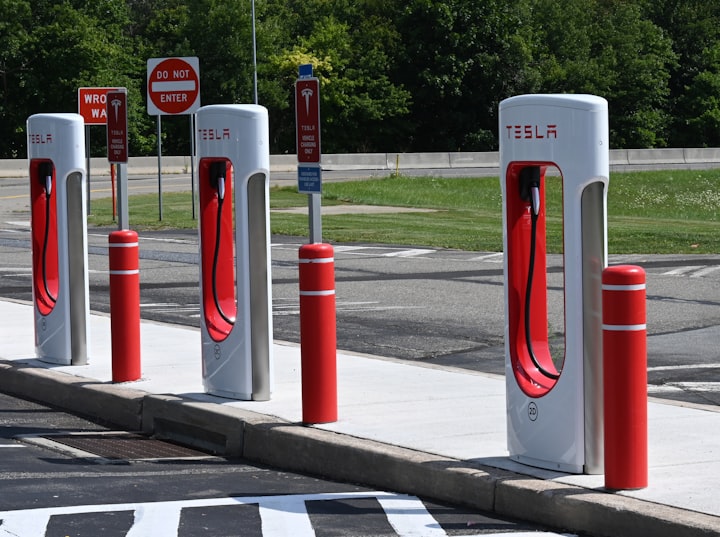 Why Tesla is Winning the EV Charging War: Texas Adopts NACS and Leads the Way for Other States