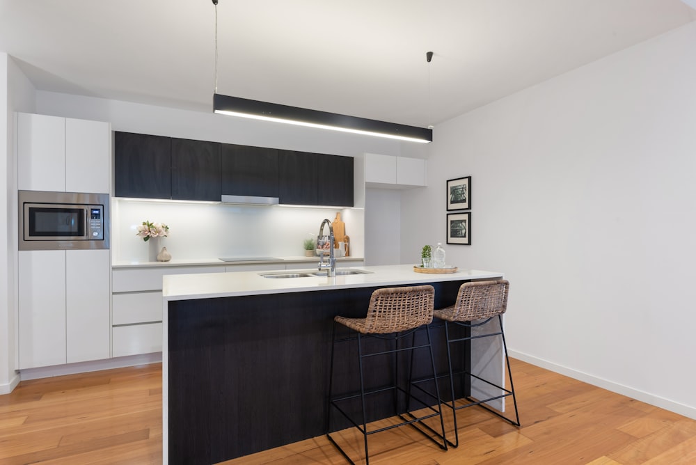 black and white kitchen counter