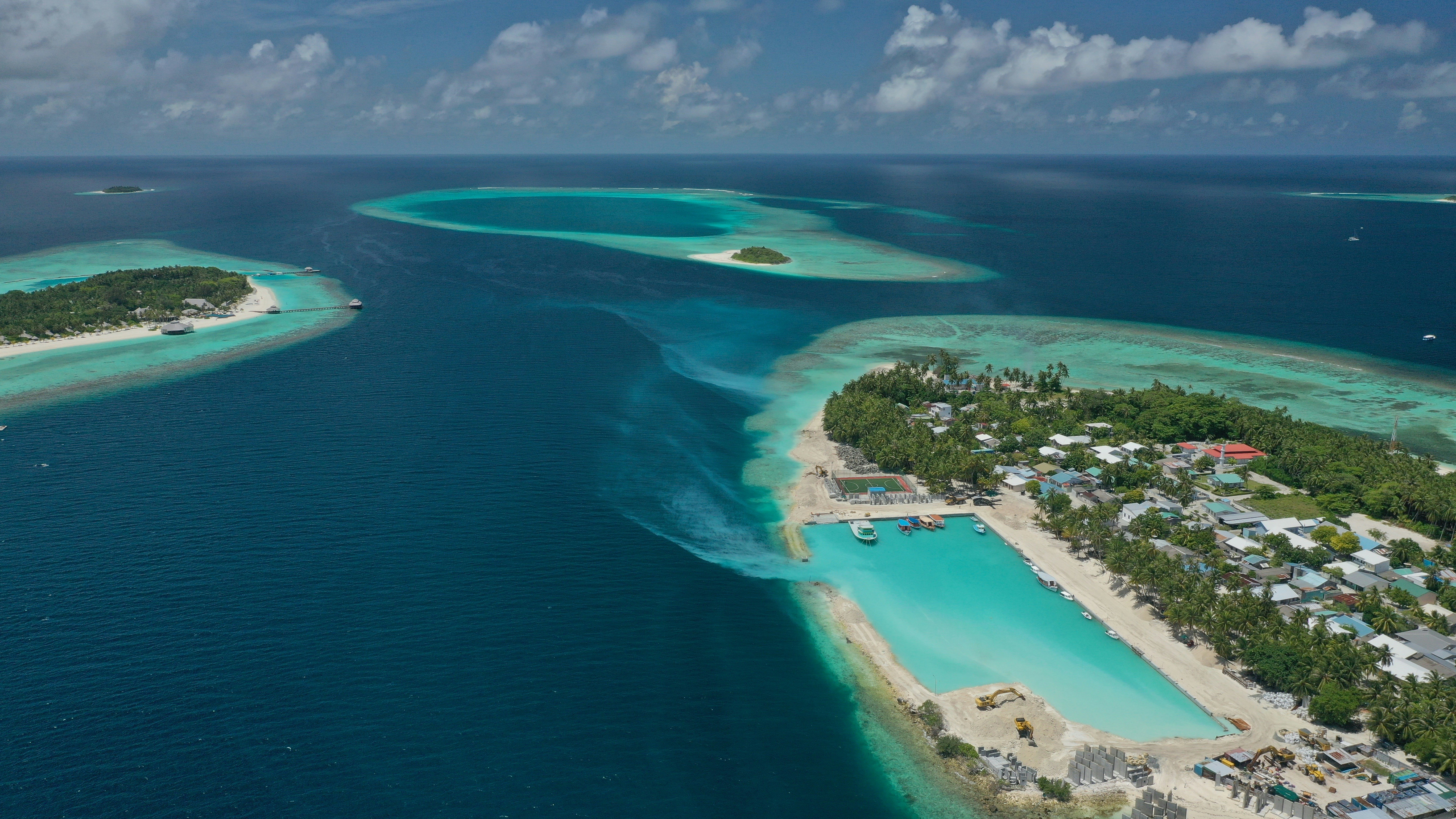 Construction influencer marketing benefits