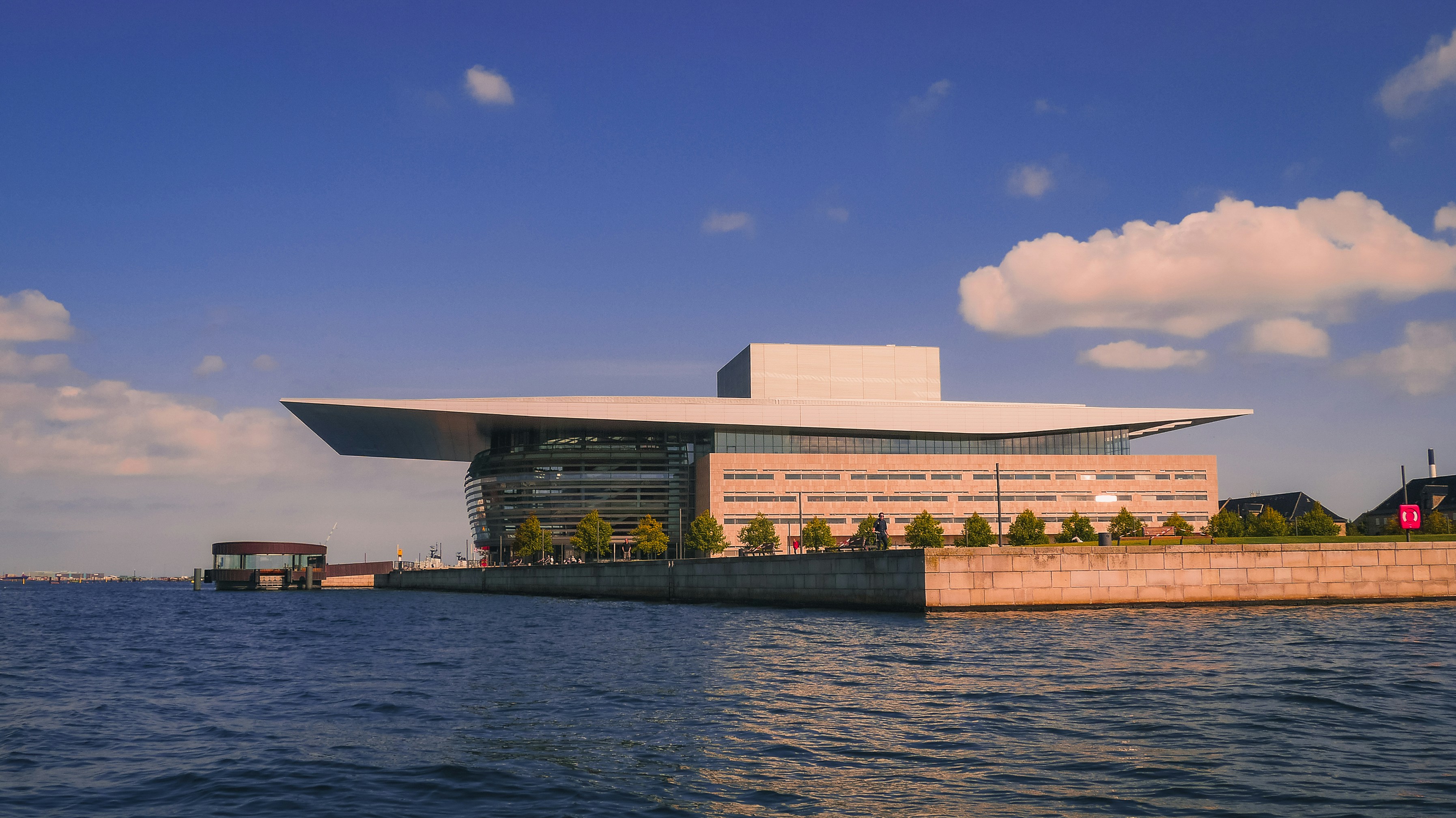 Photo by studiopoline