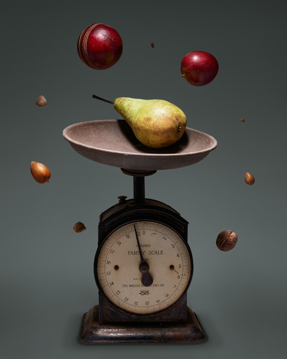 yellow and green fruit on brown weighing scale