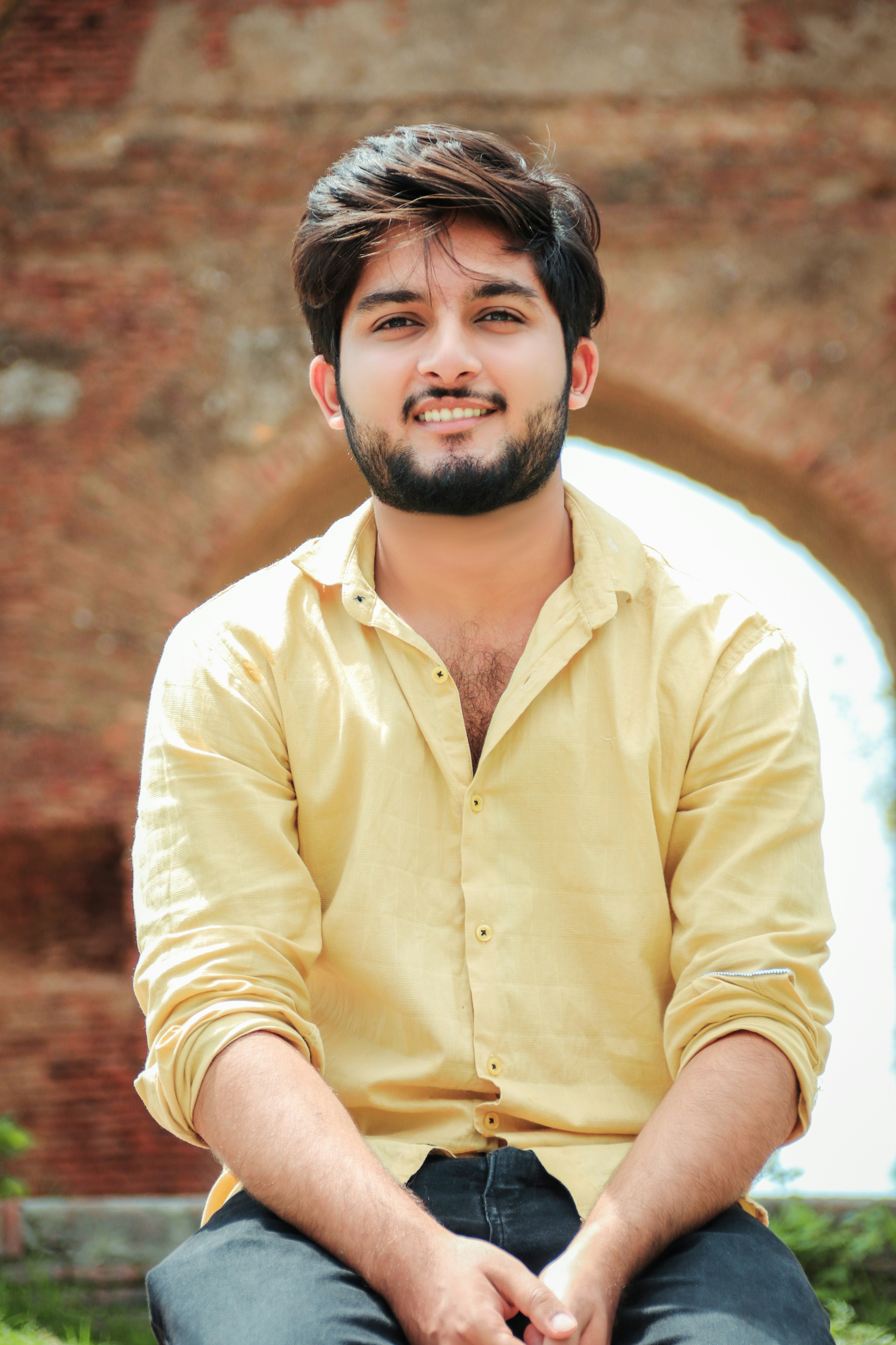 outdoor photography pose