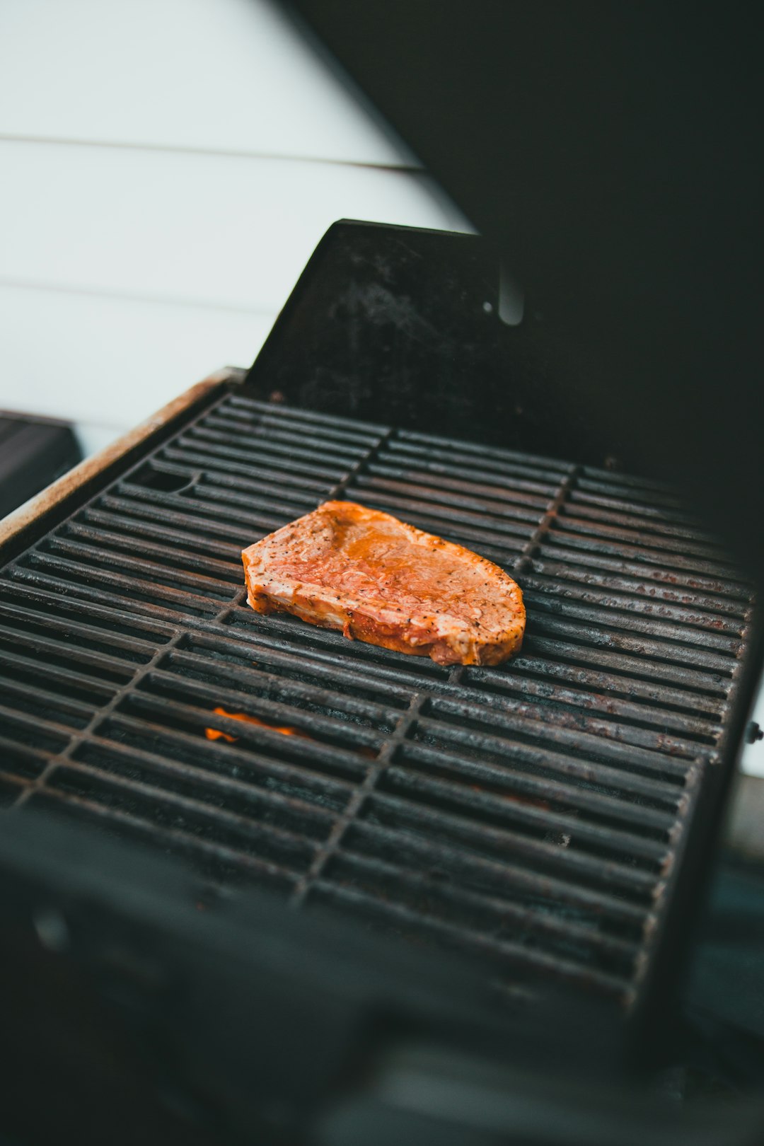 brown bread on black grill