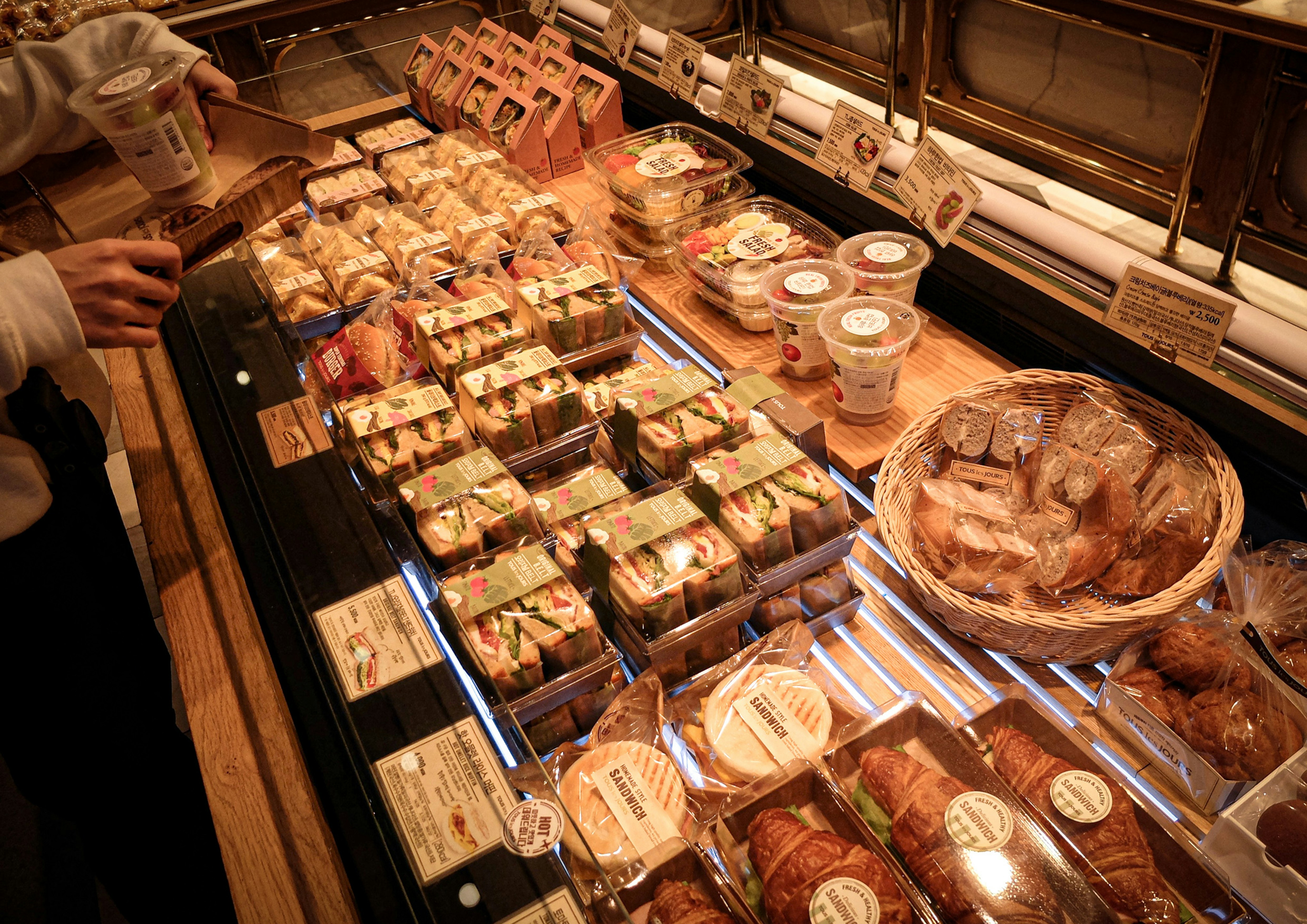 Photo by asoshiation