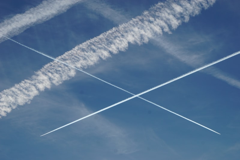 Tennessee Senate Votes to Ban "Chemtrails," Sparking Debate Over Science and Conspiracy post image