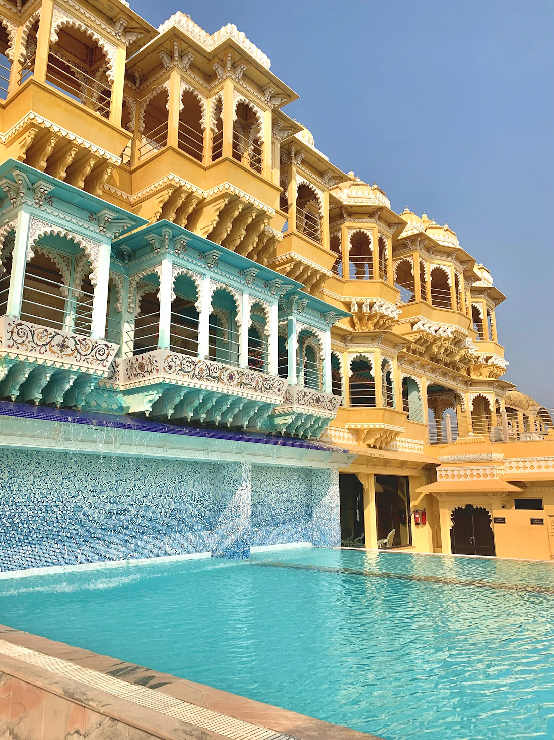 Evening light across the Rawla Udaipur façade