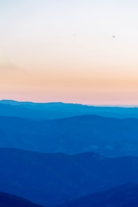 Sunset Peaks Tee